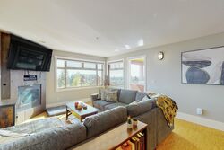 #107 - Living Room