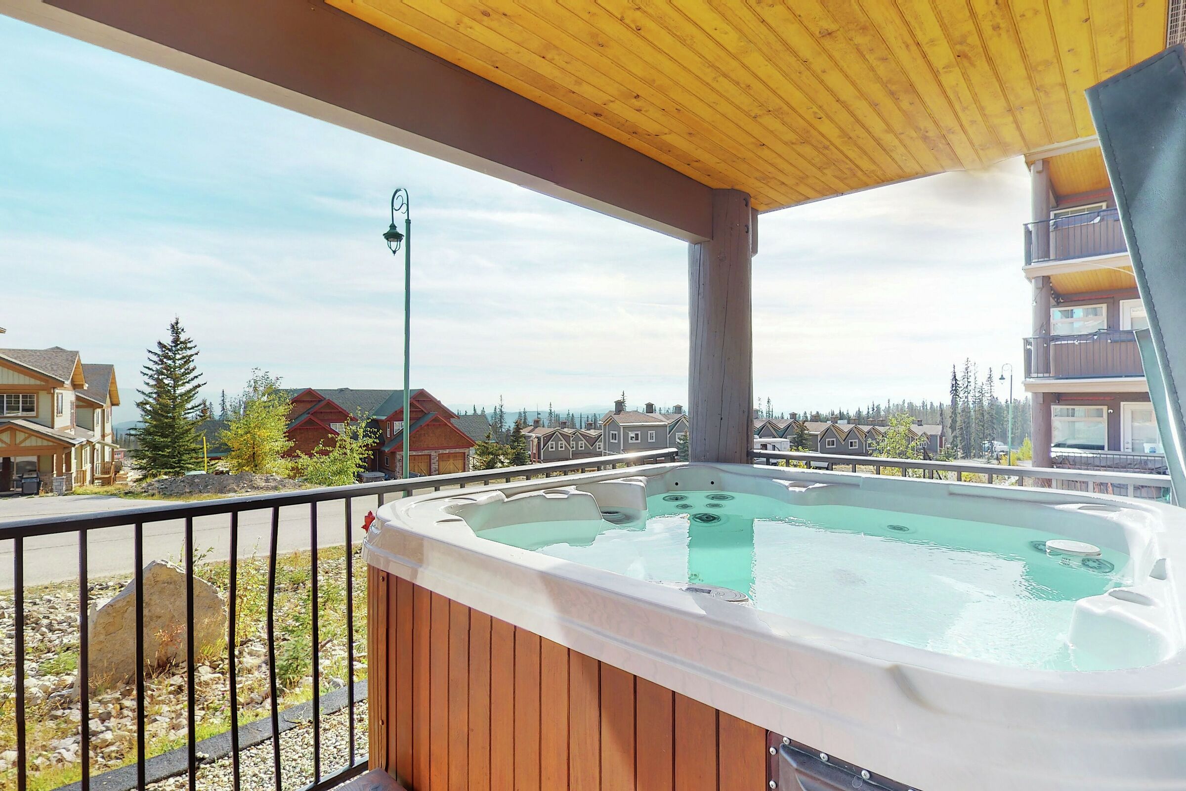 Balcony with Hot Tub