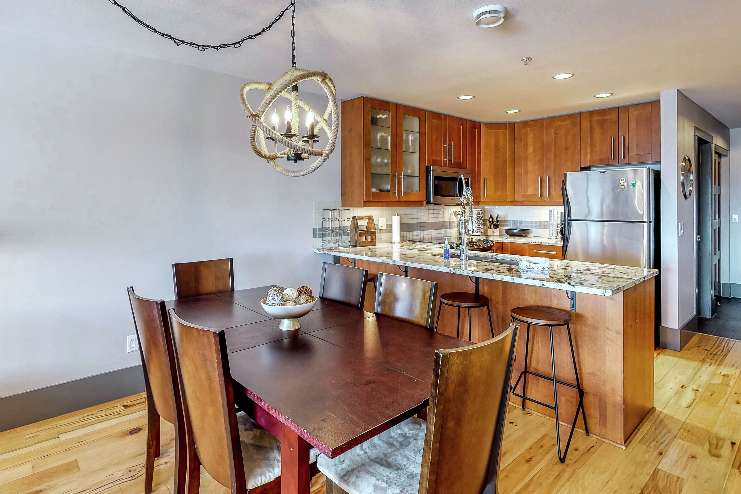 #104 - Dining Room & Kitchen