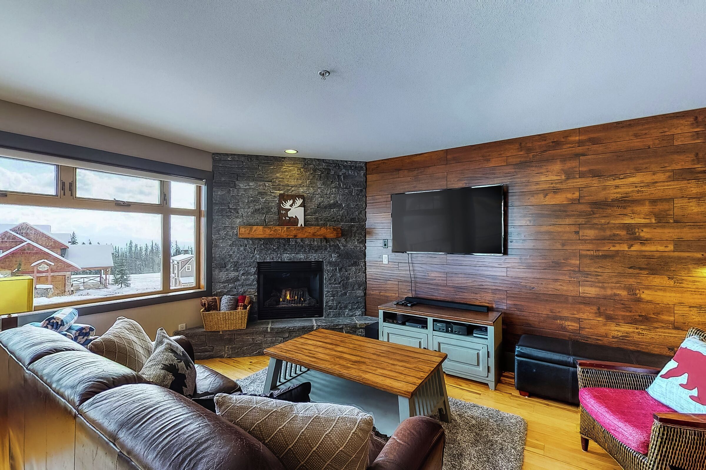 #104 - Living Room