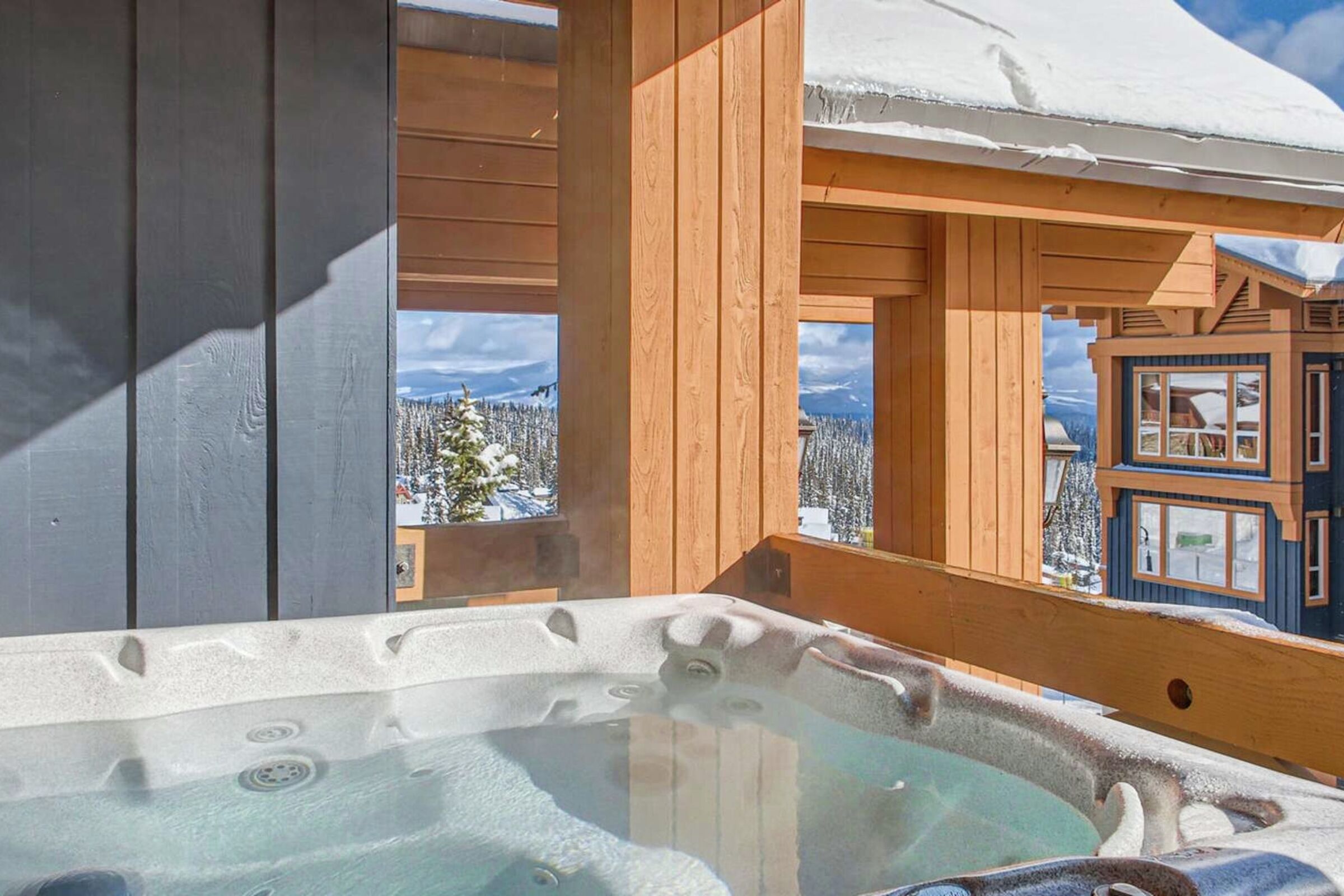 Balcony with Hot Tub