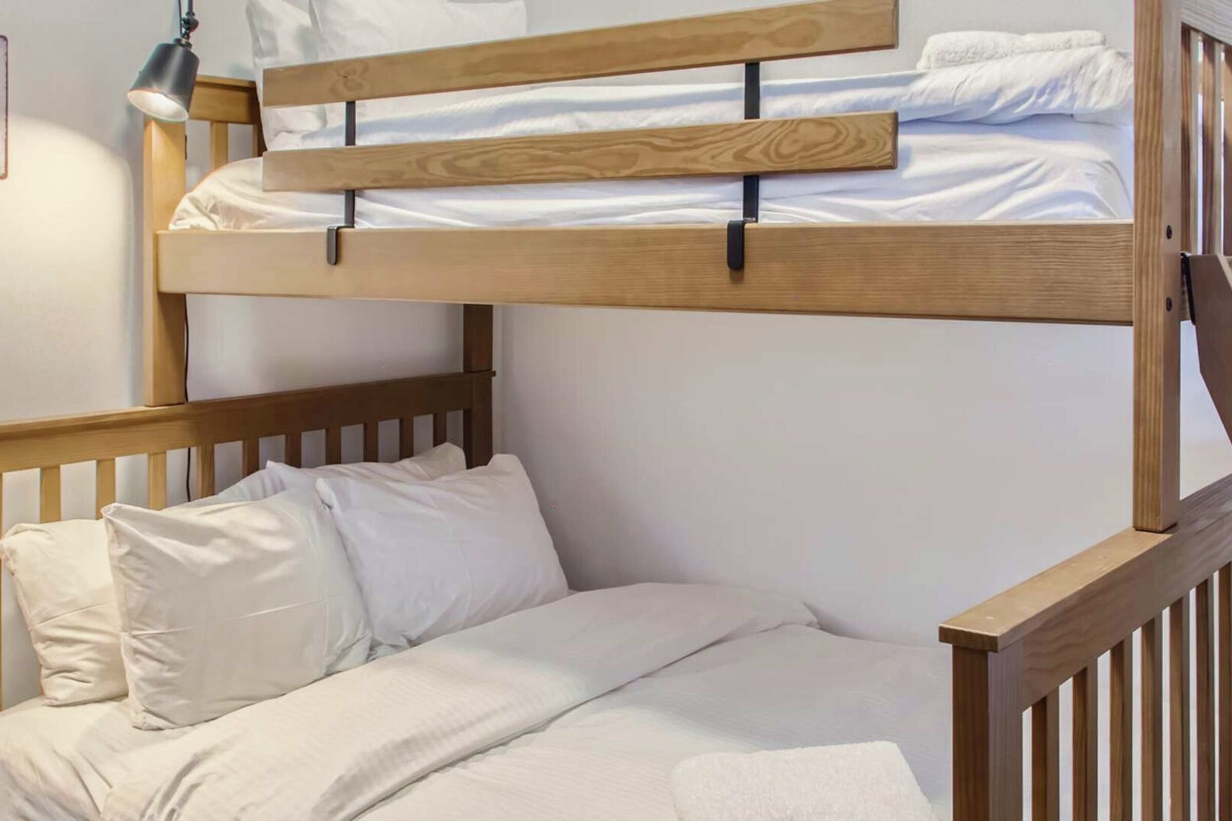B408 - Bedroom