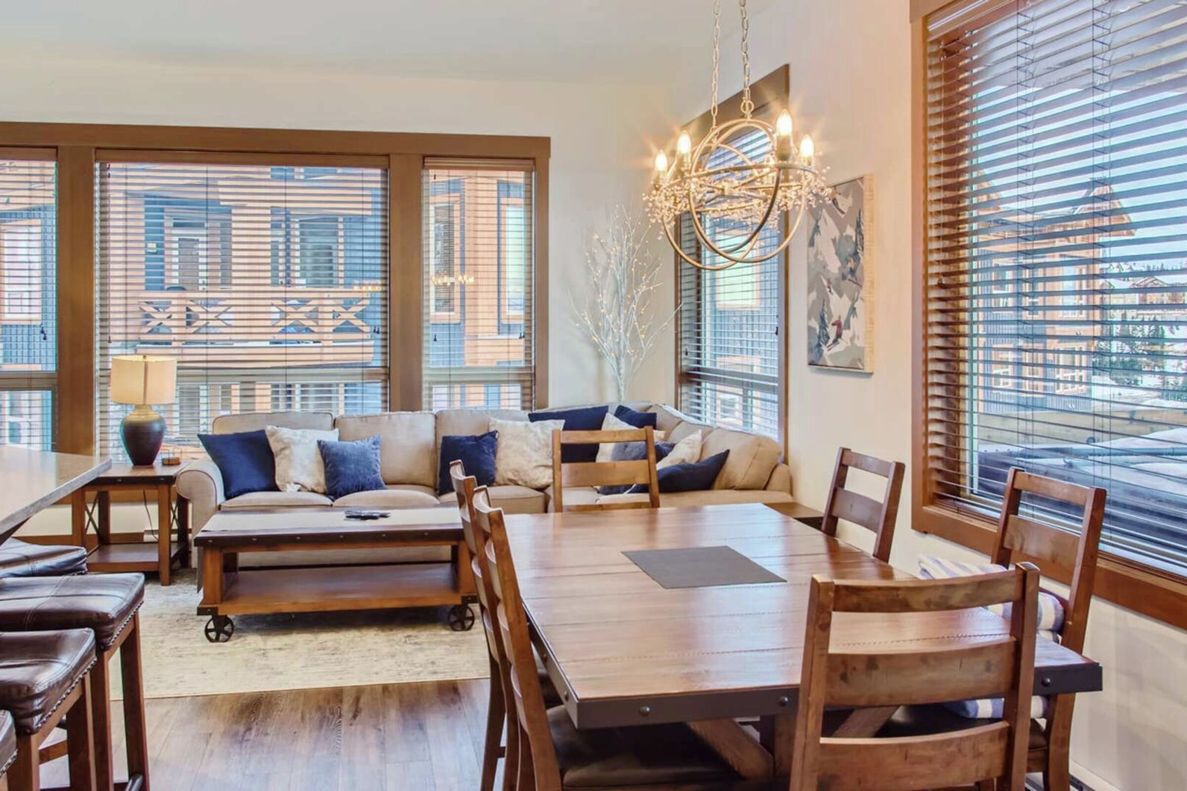 B408 - Dining Room
