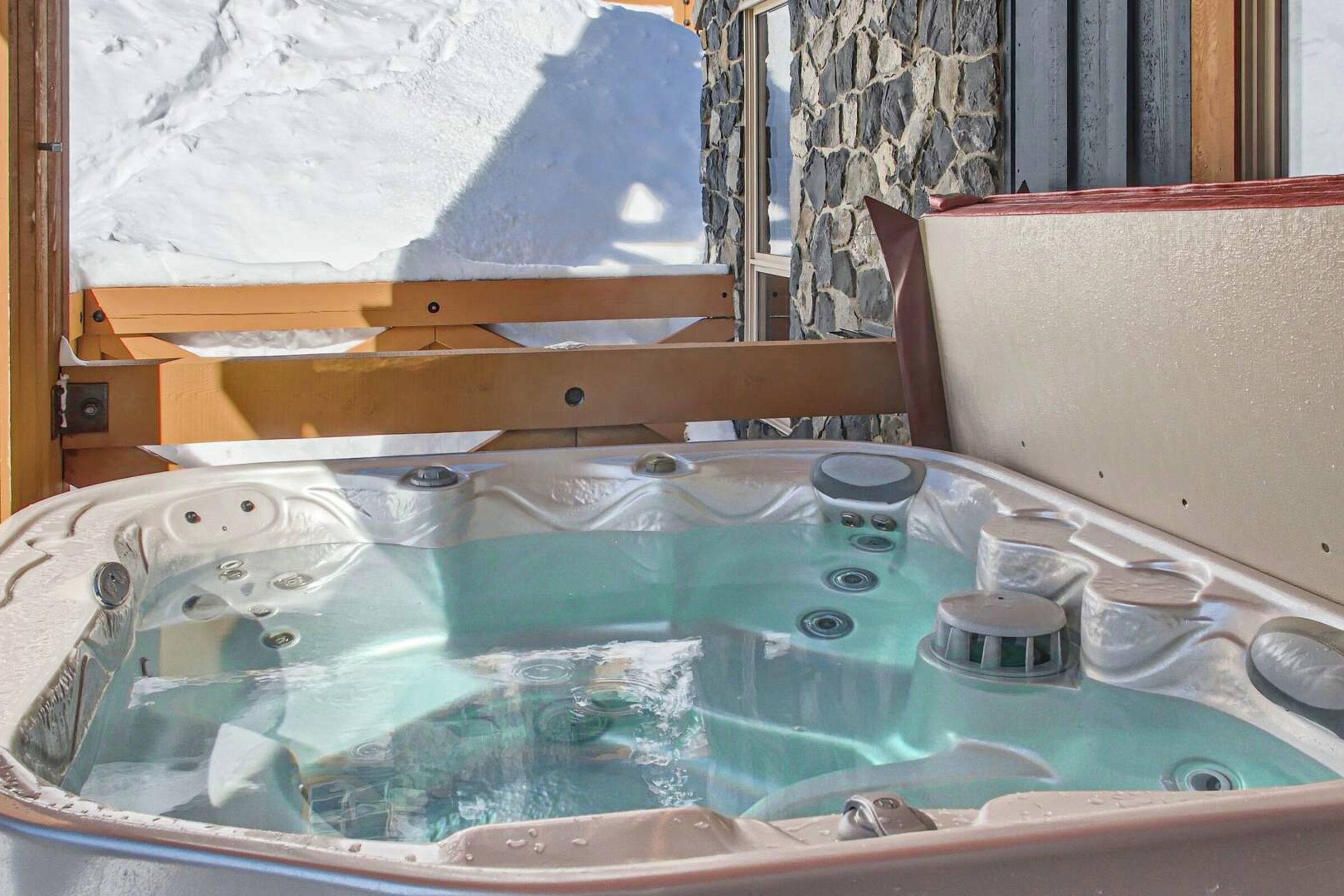 C103 - Balcony with Hot Tub