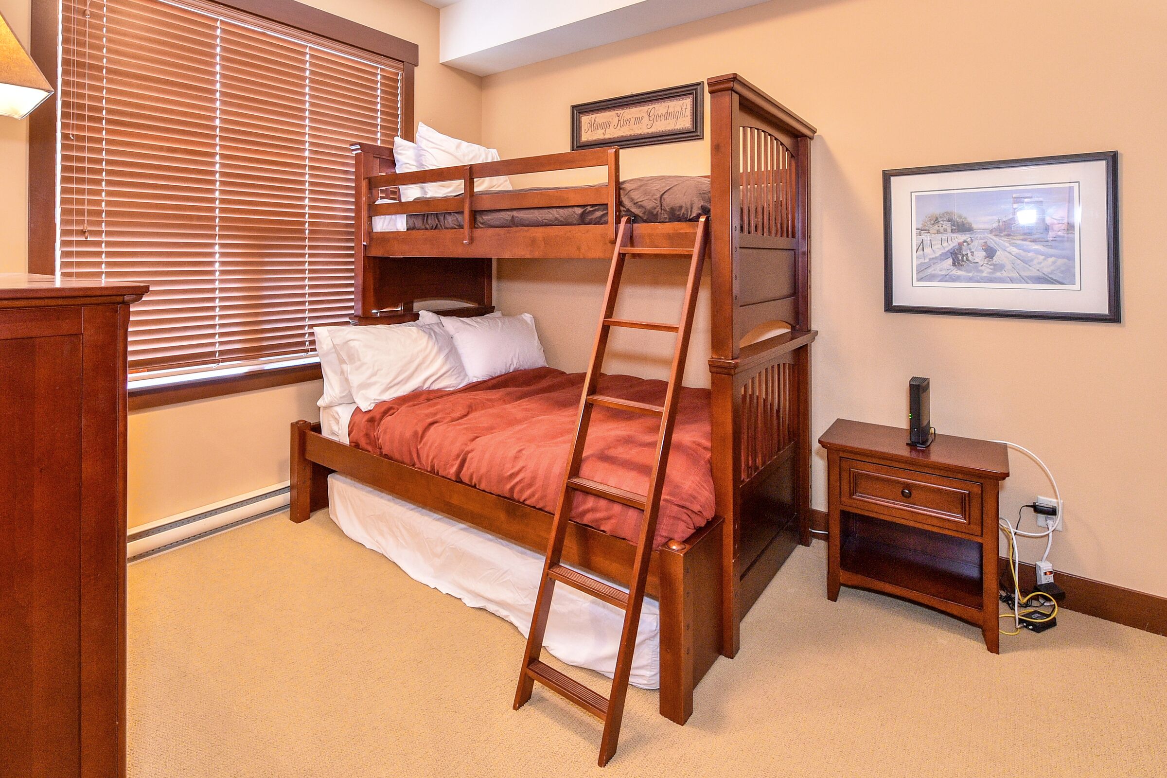 C402 - Bedroom