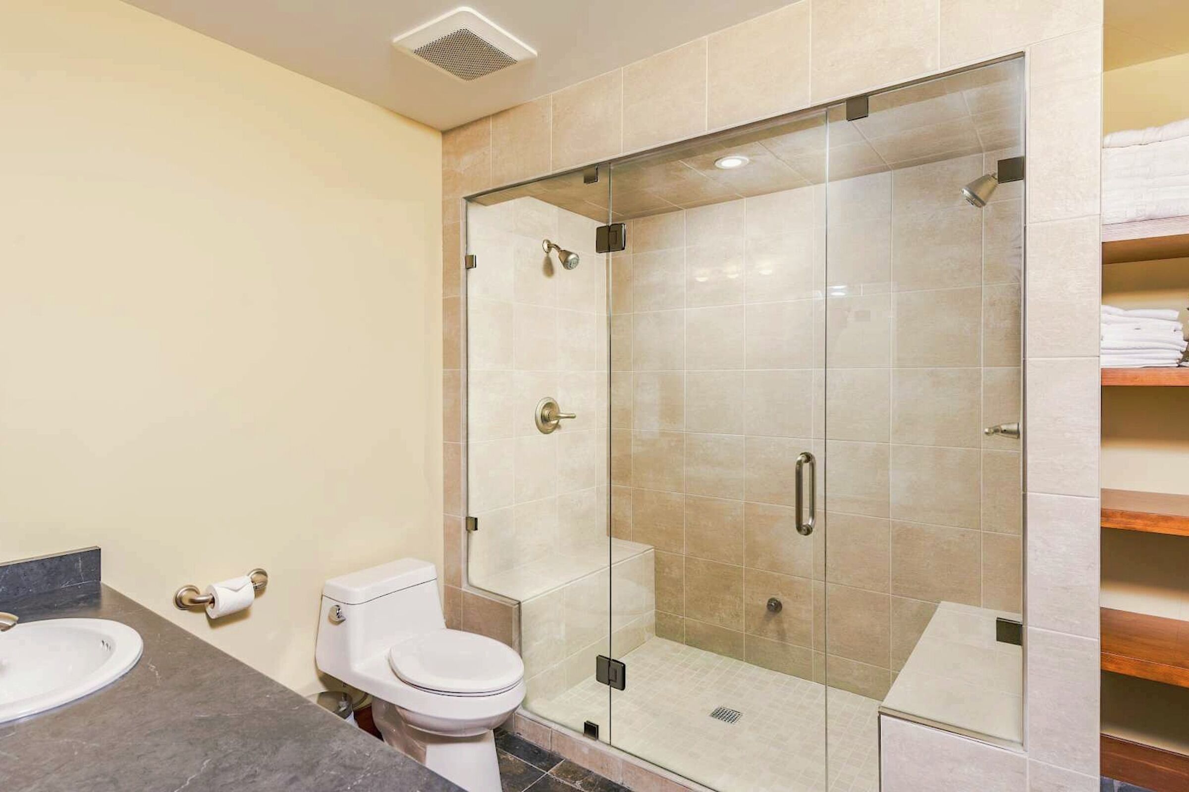 A206 - Bathroom