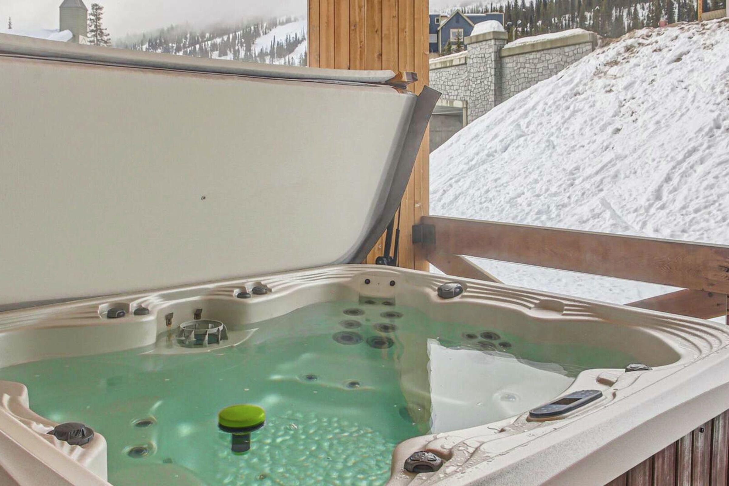 B204 - Balcony with Hot Tub