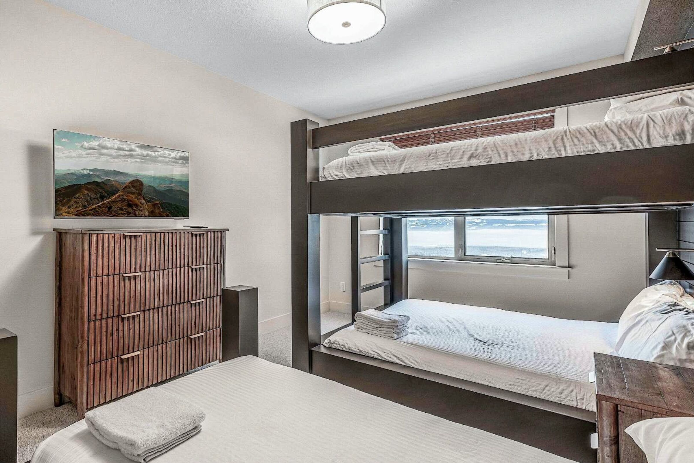 C106 - Bedroom