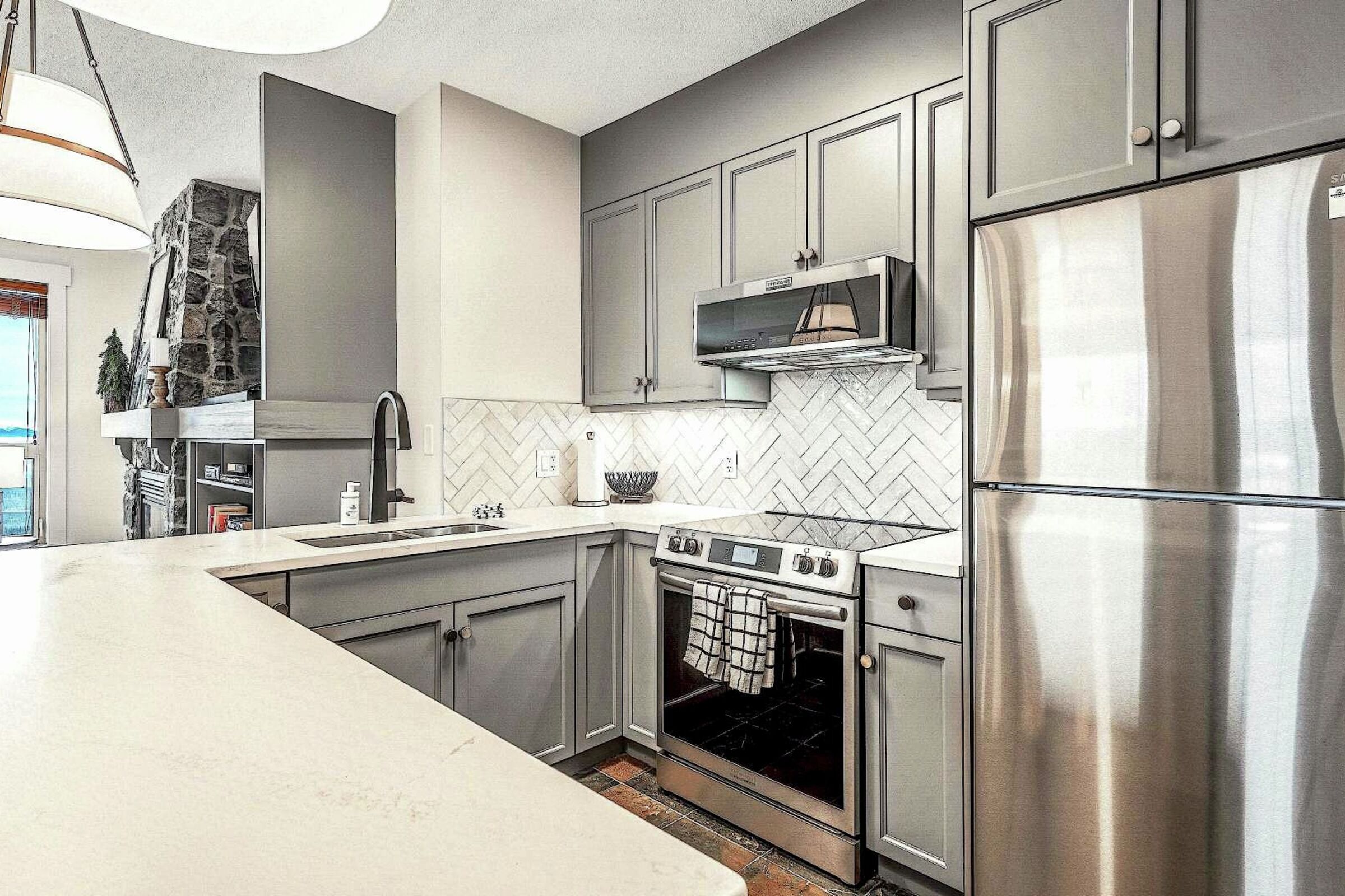 C106 - Kitchen