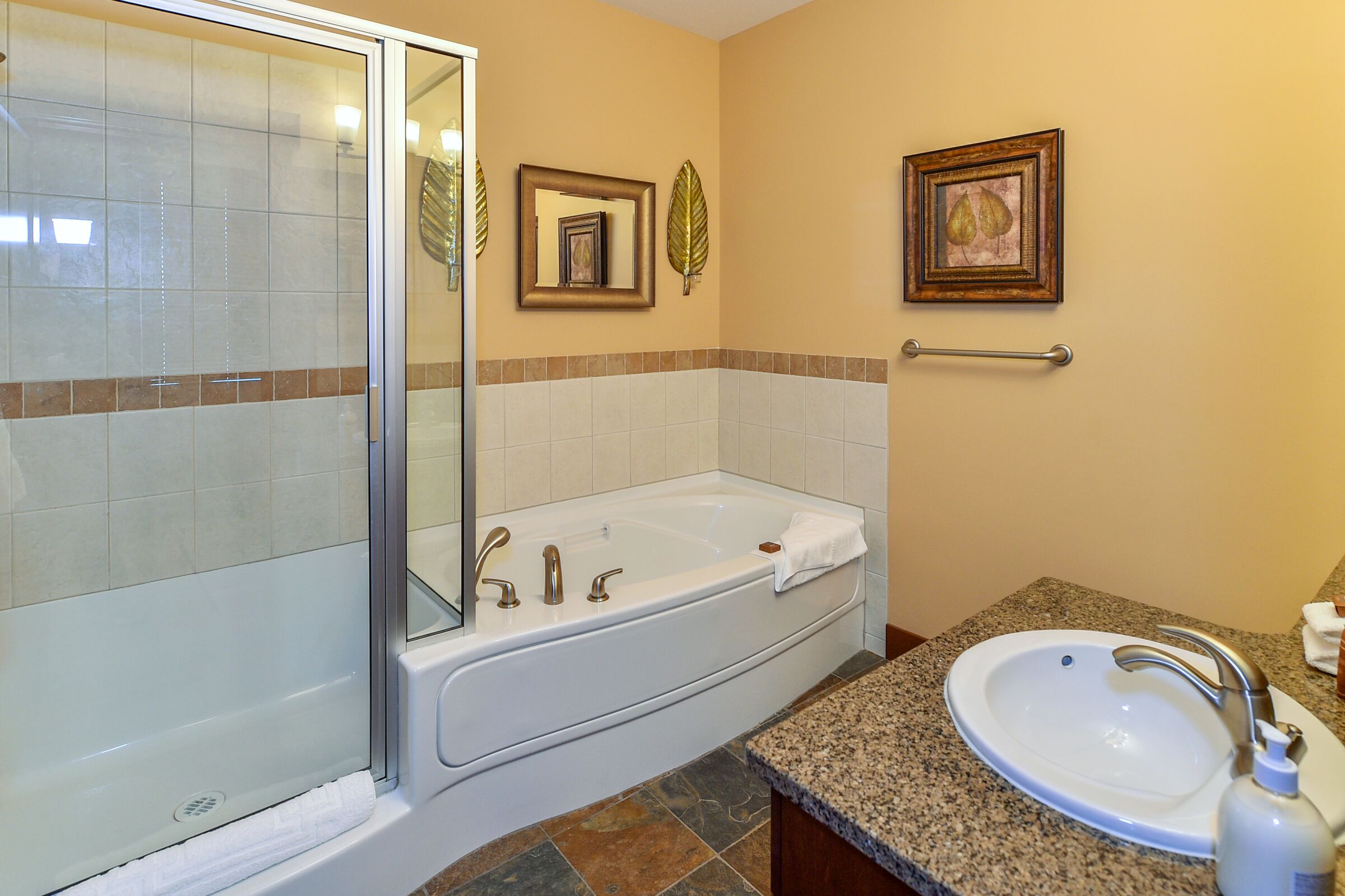 C403 - Bathroom