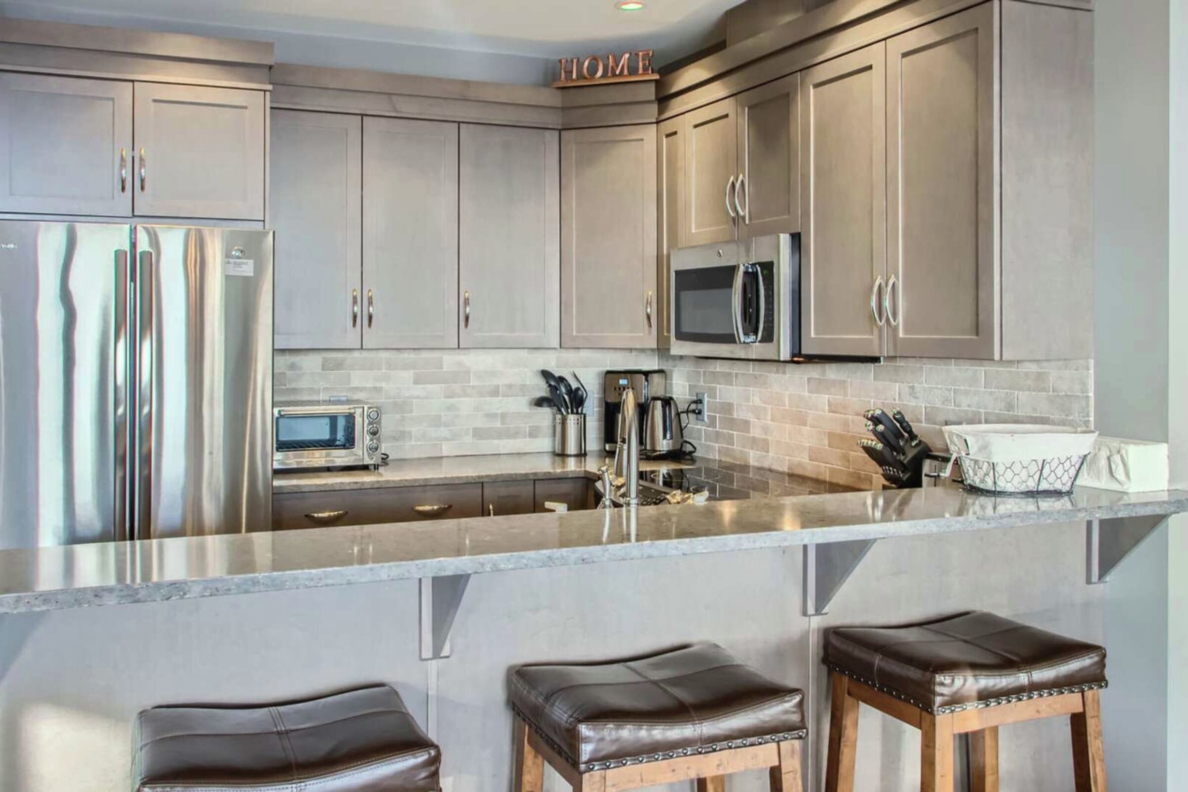 B302 - Kitchen