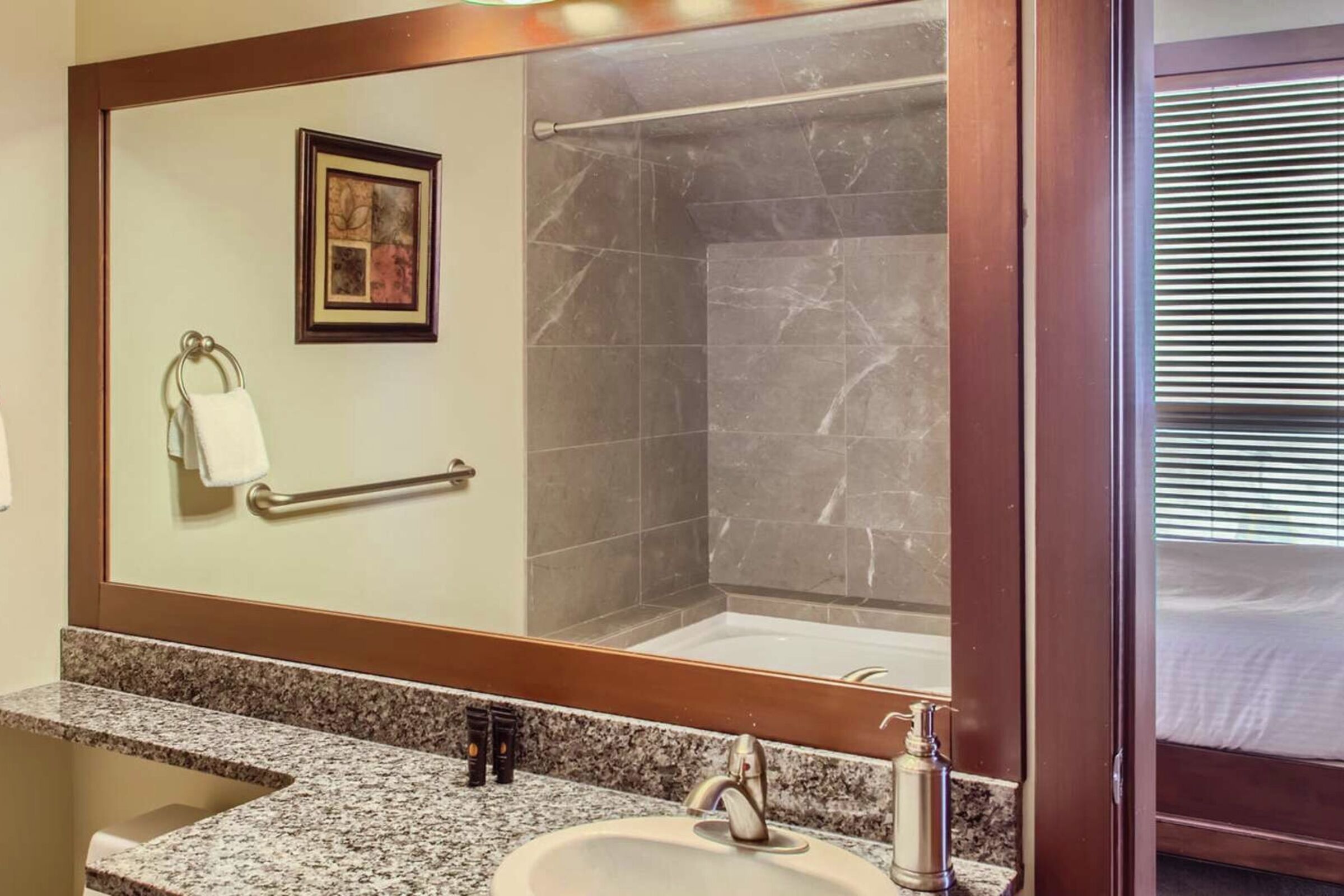 A401 - Master Ensuite Bathroom