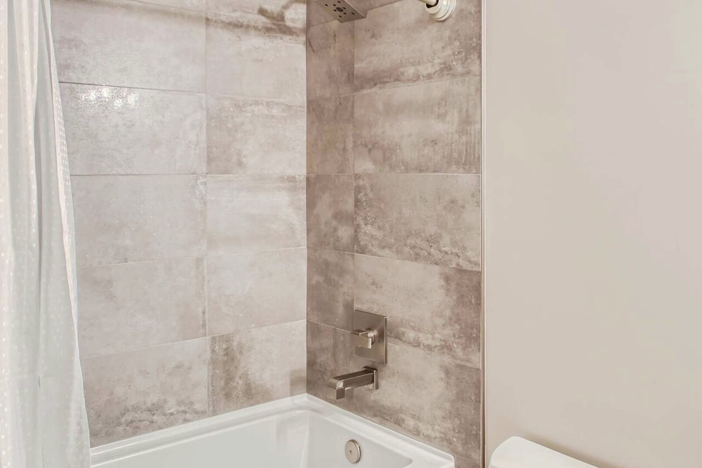Master Ensuite Bathroom