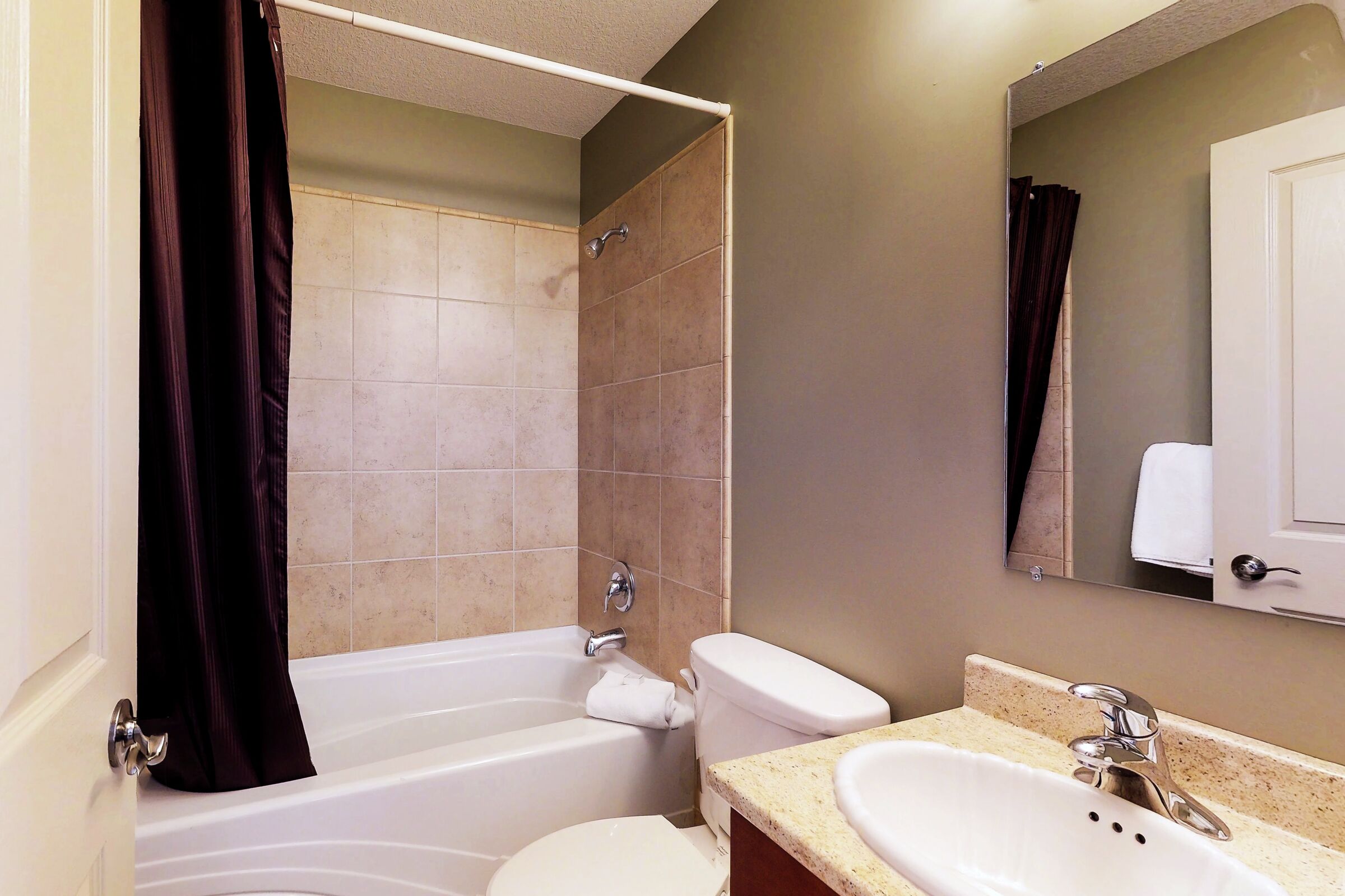 #7 - Ensuite Bathroom