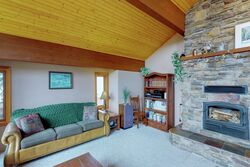 4 Bdrm HT - Living Room