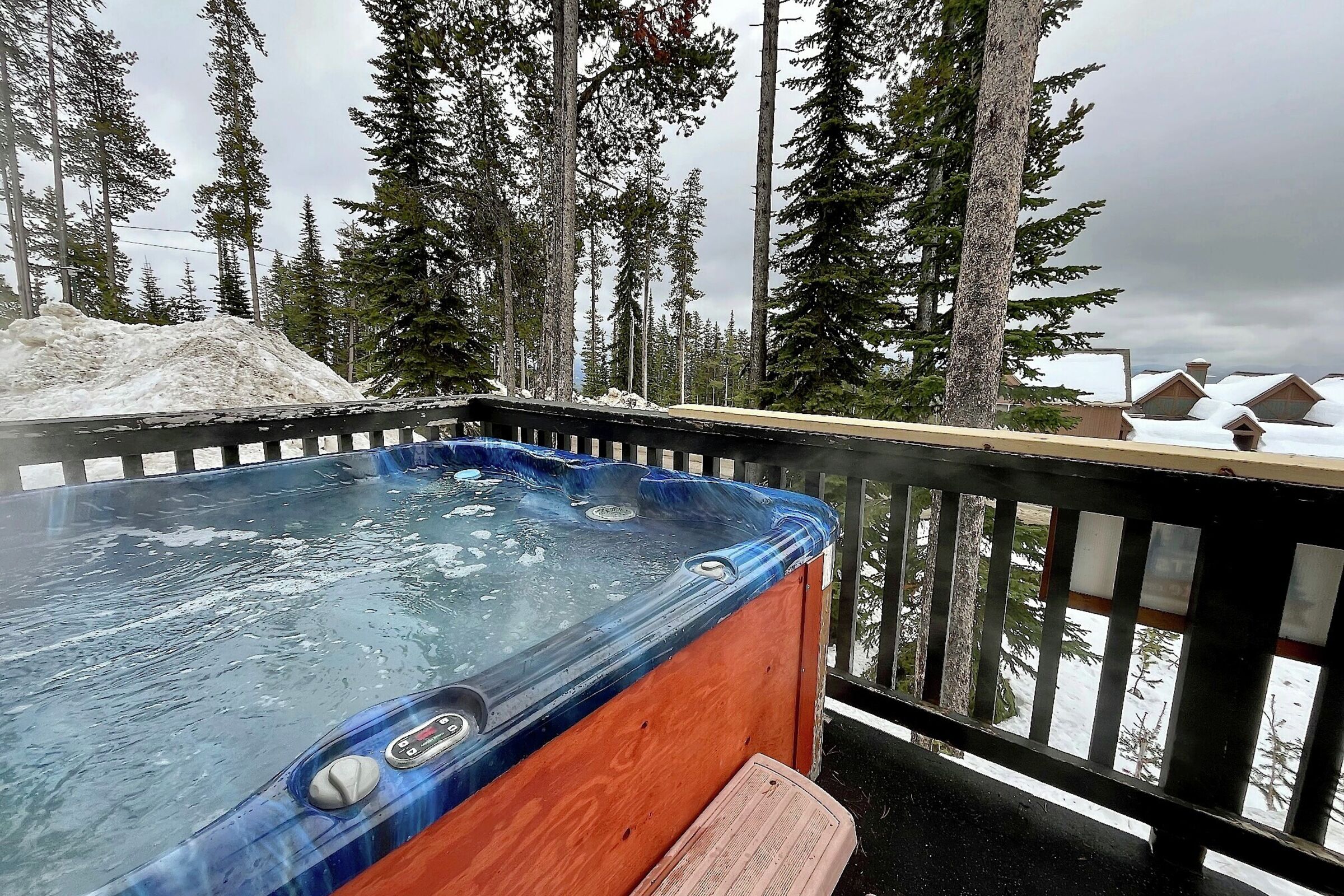 Balcony with Hot Tub