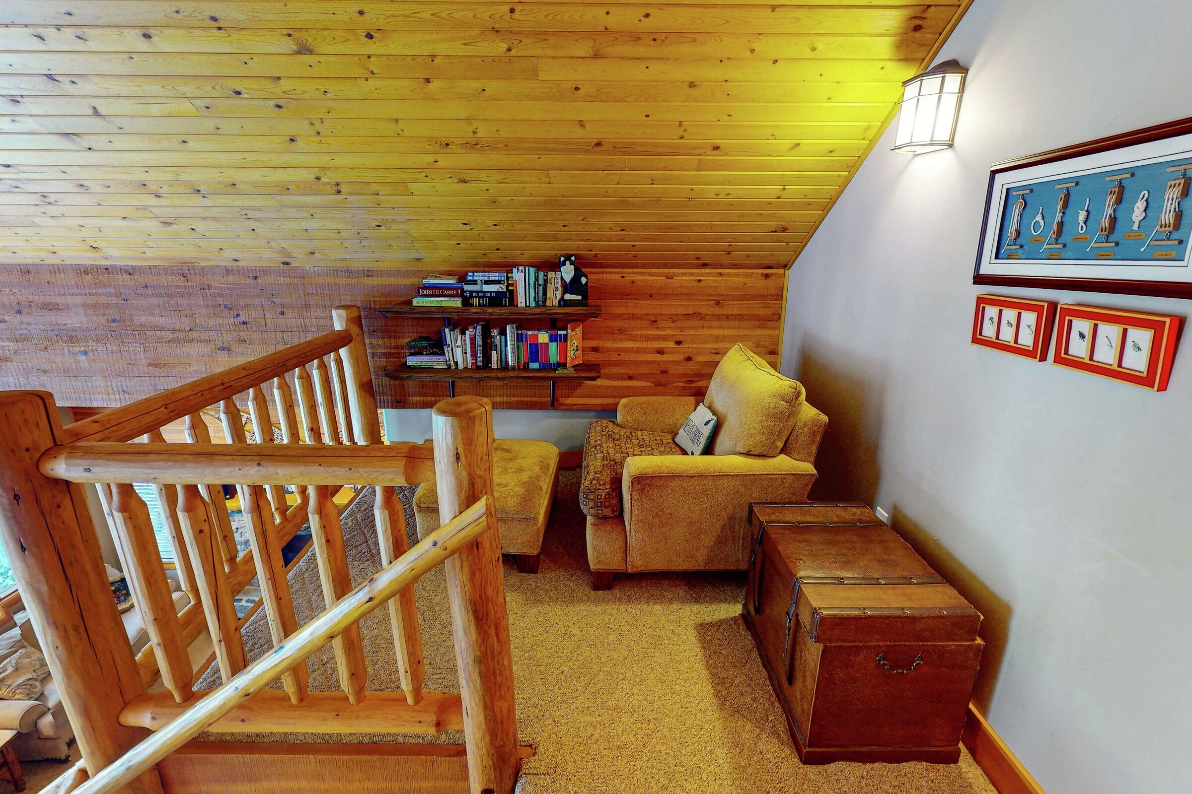 4 Bdrm 3.5 Bath HT - Loft Book Nook