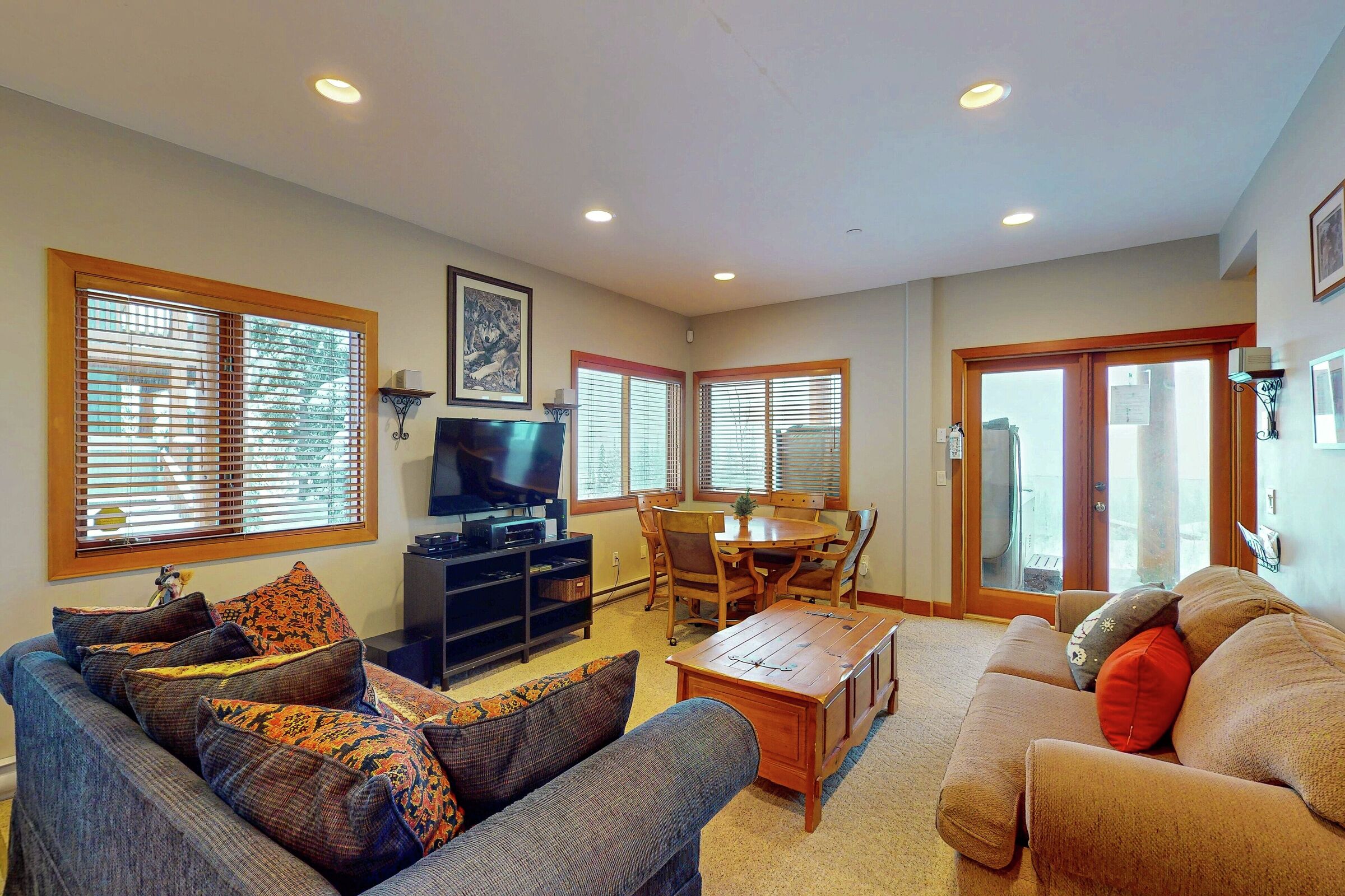 4 Bdrm 3.5 Bath HT - Lower Living Area