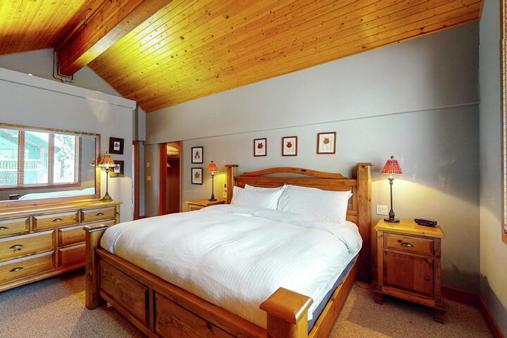 4 Bdrm 3.5 Bath HT - Master Bedroom