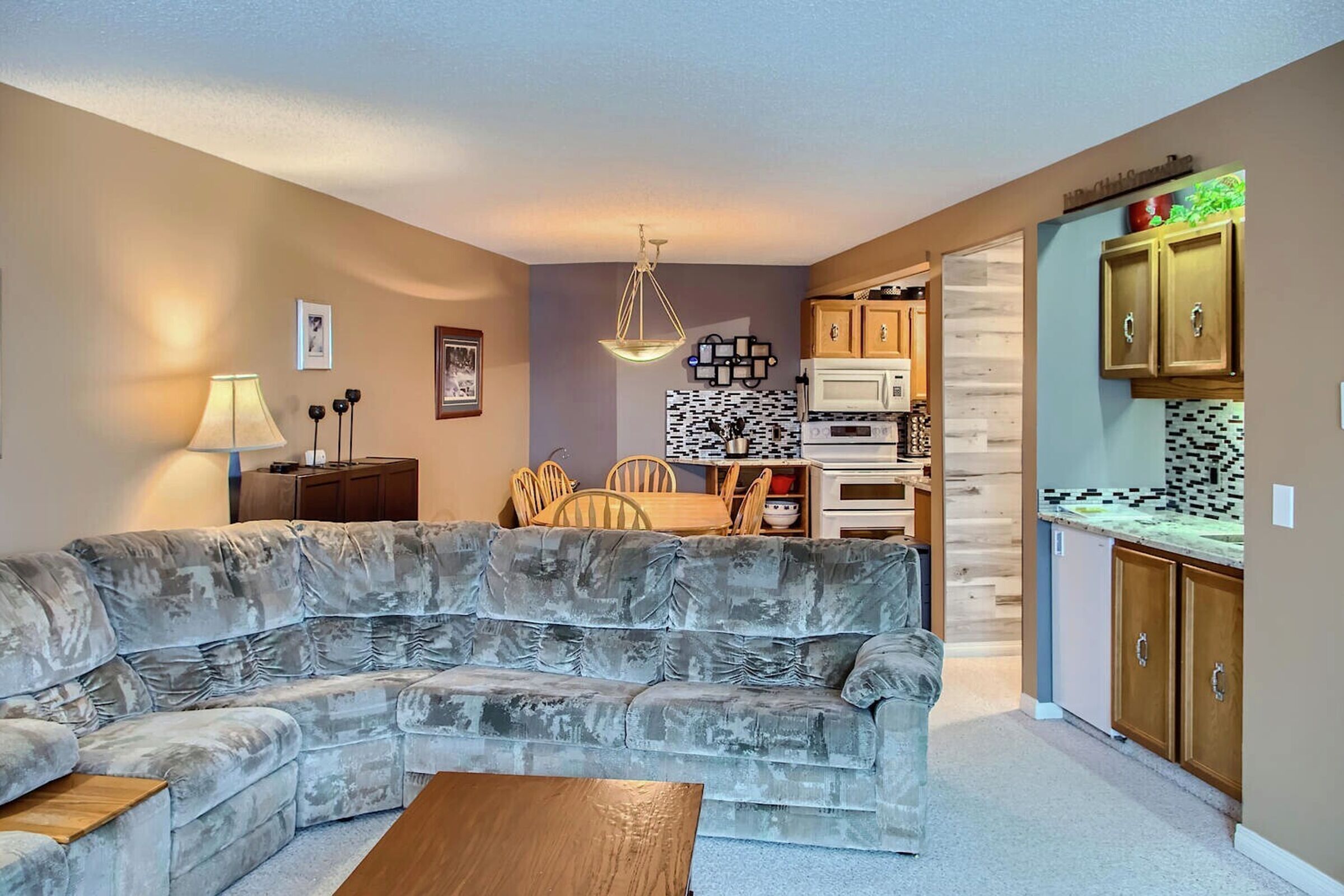 Living Area & Dining Area