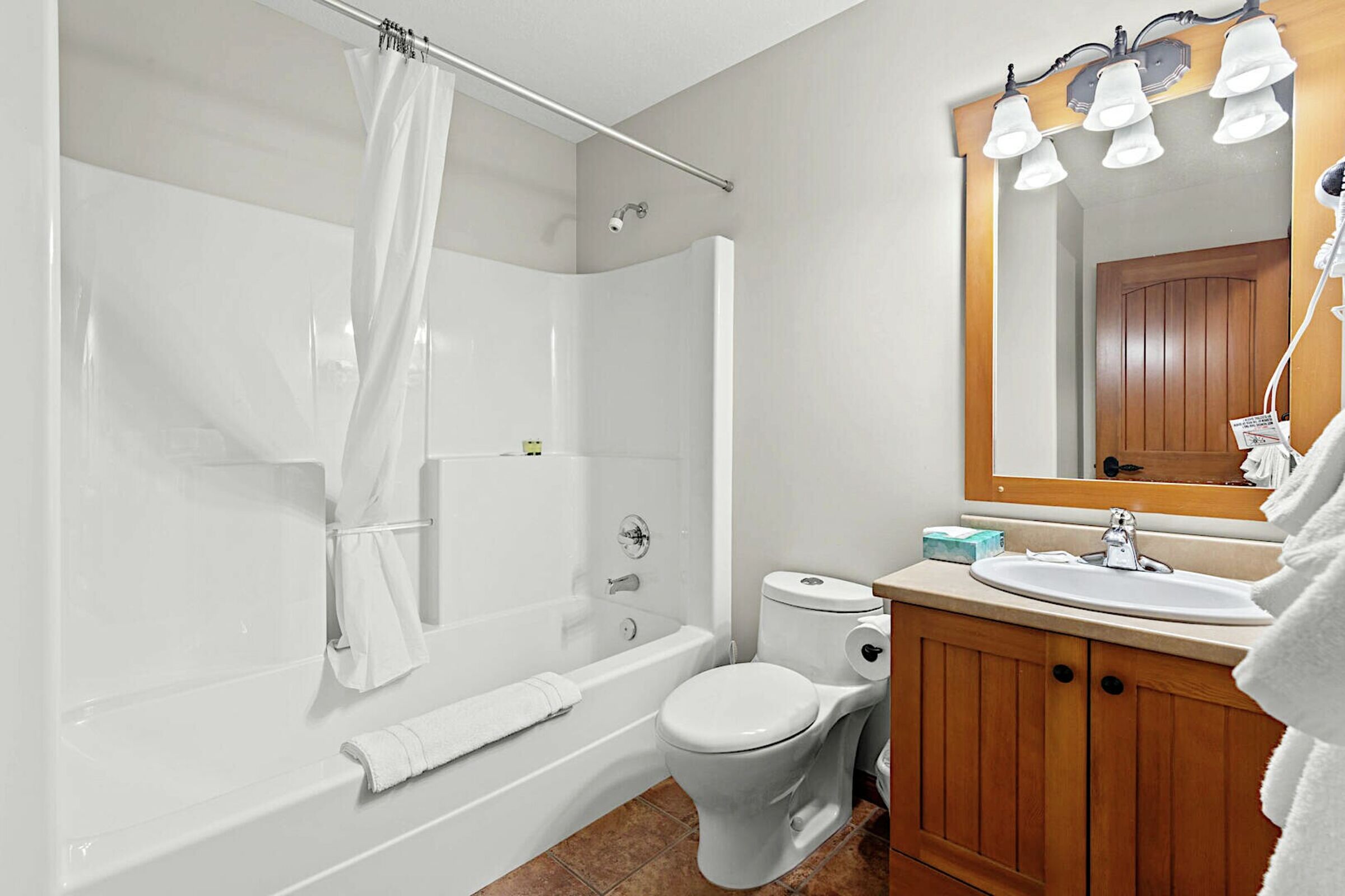 Master Ensuite Bathroom