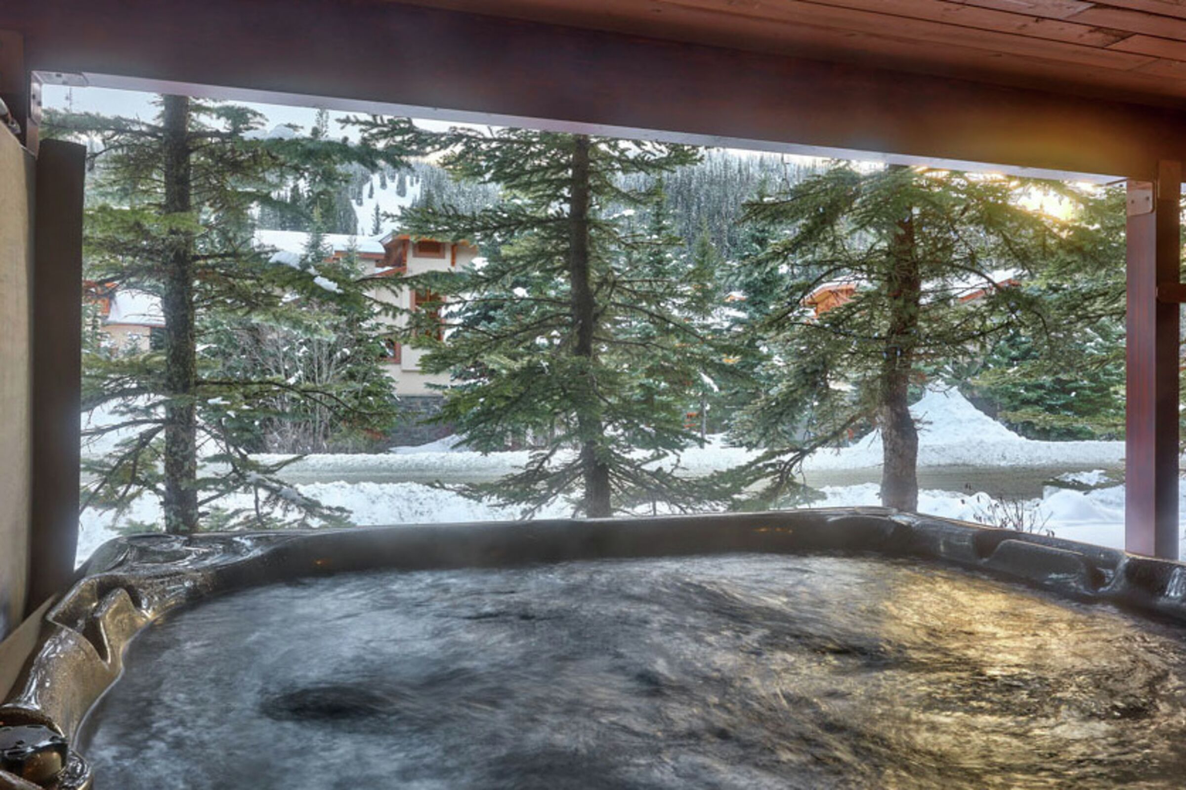Outdoor Hot Tub
