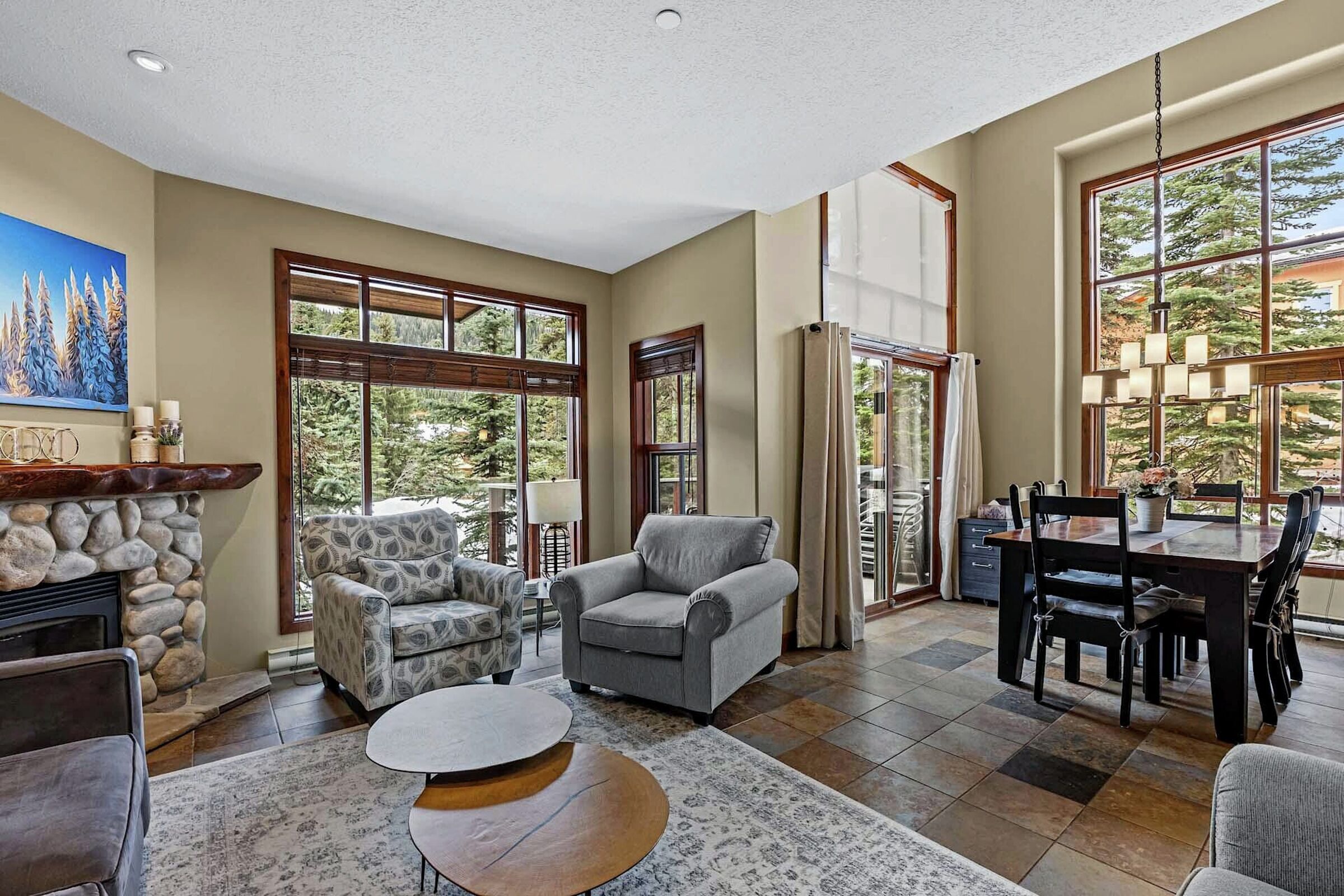 #1 - Living Area