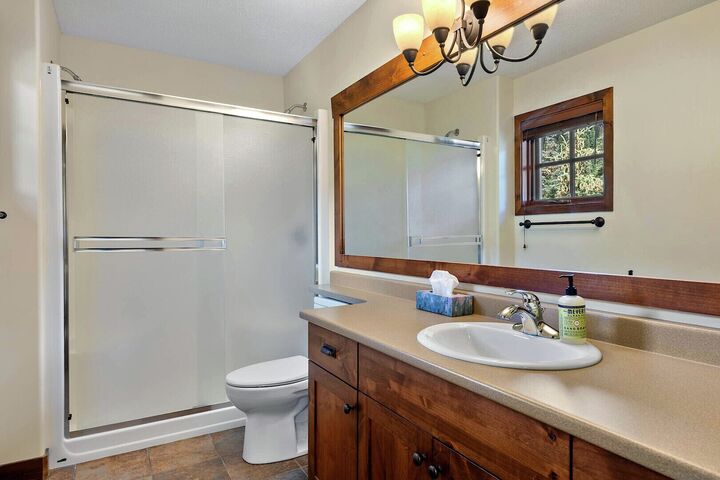 #16 - Ensuite Bathroom