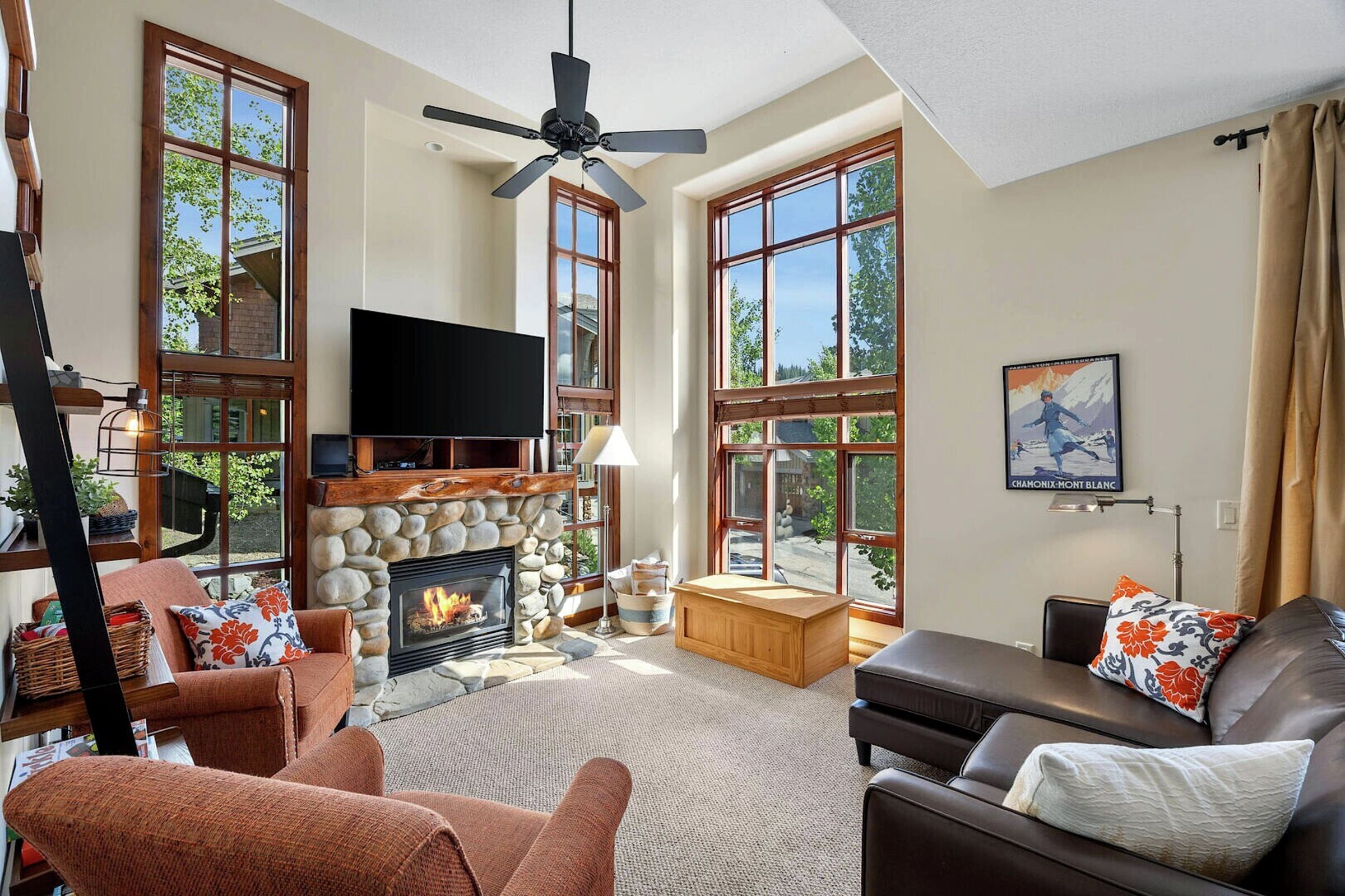 #16 - Living Area