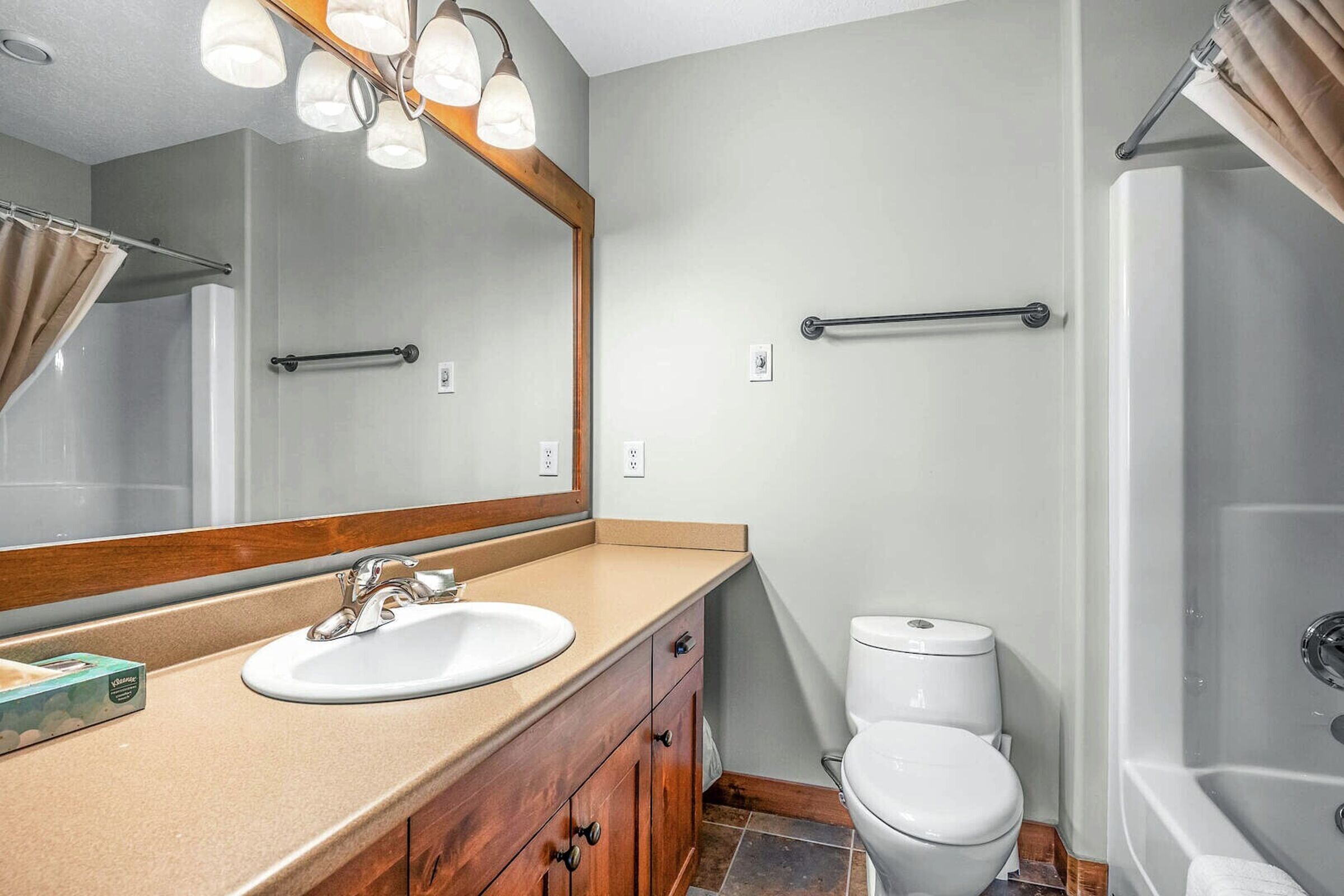 Master Ensuite Bathroom