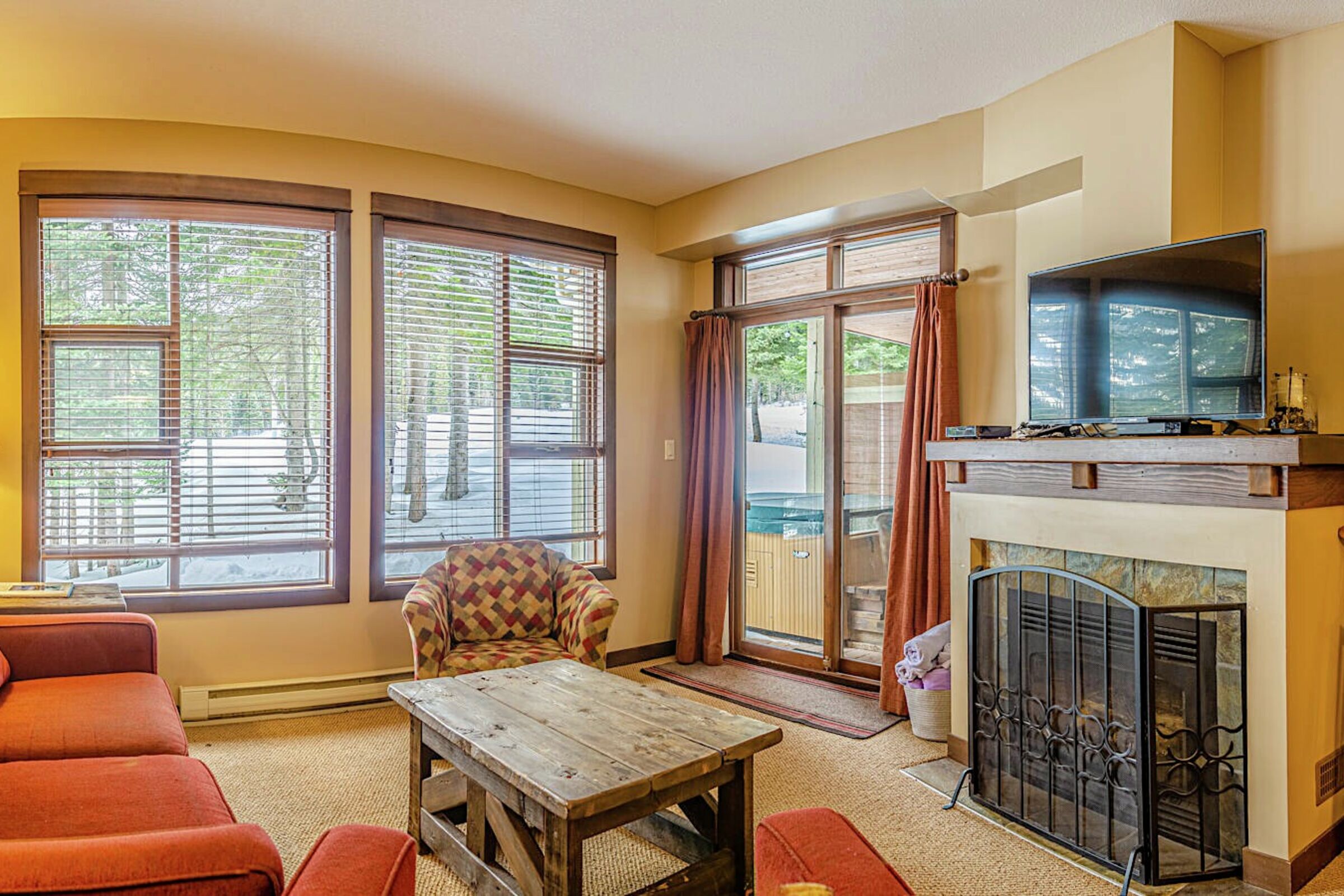#11 - livingroom