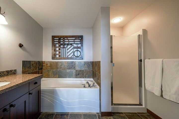 #17 - Master Ensuite Bathroom