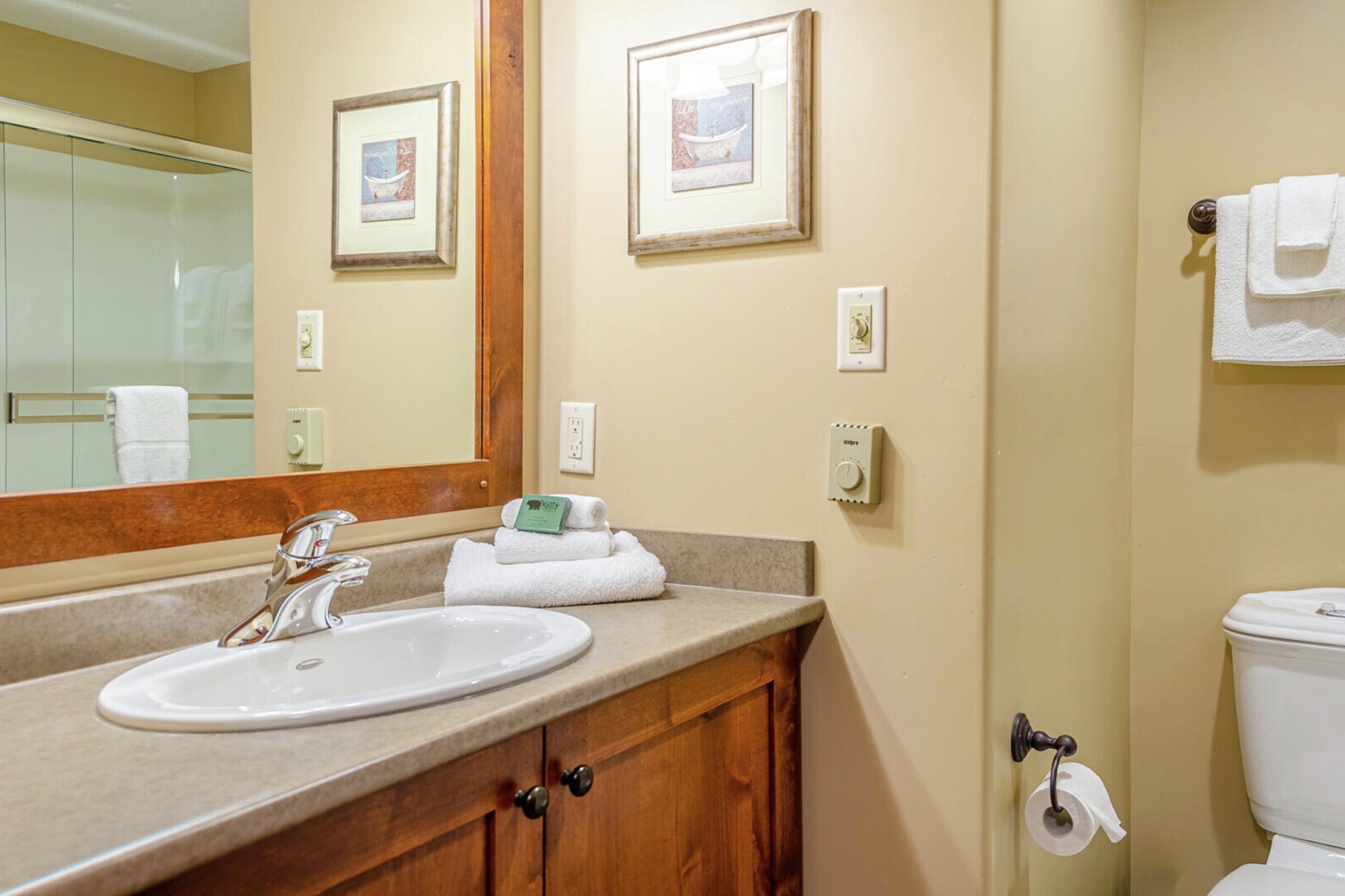 #32 - Bathroom