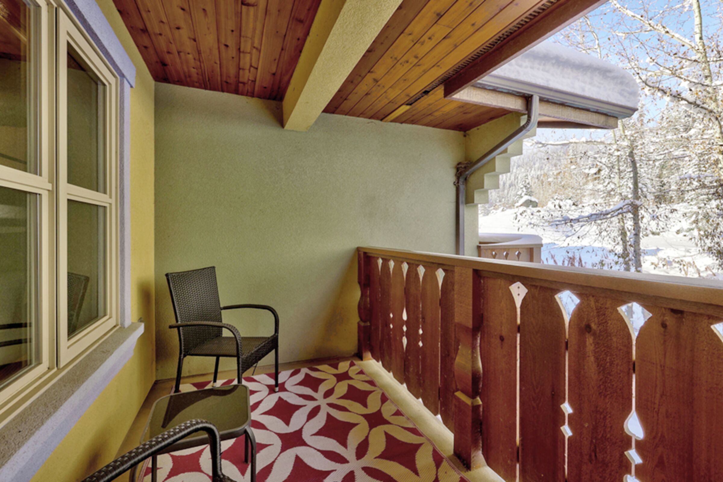 #08 - Balcony