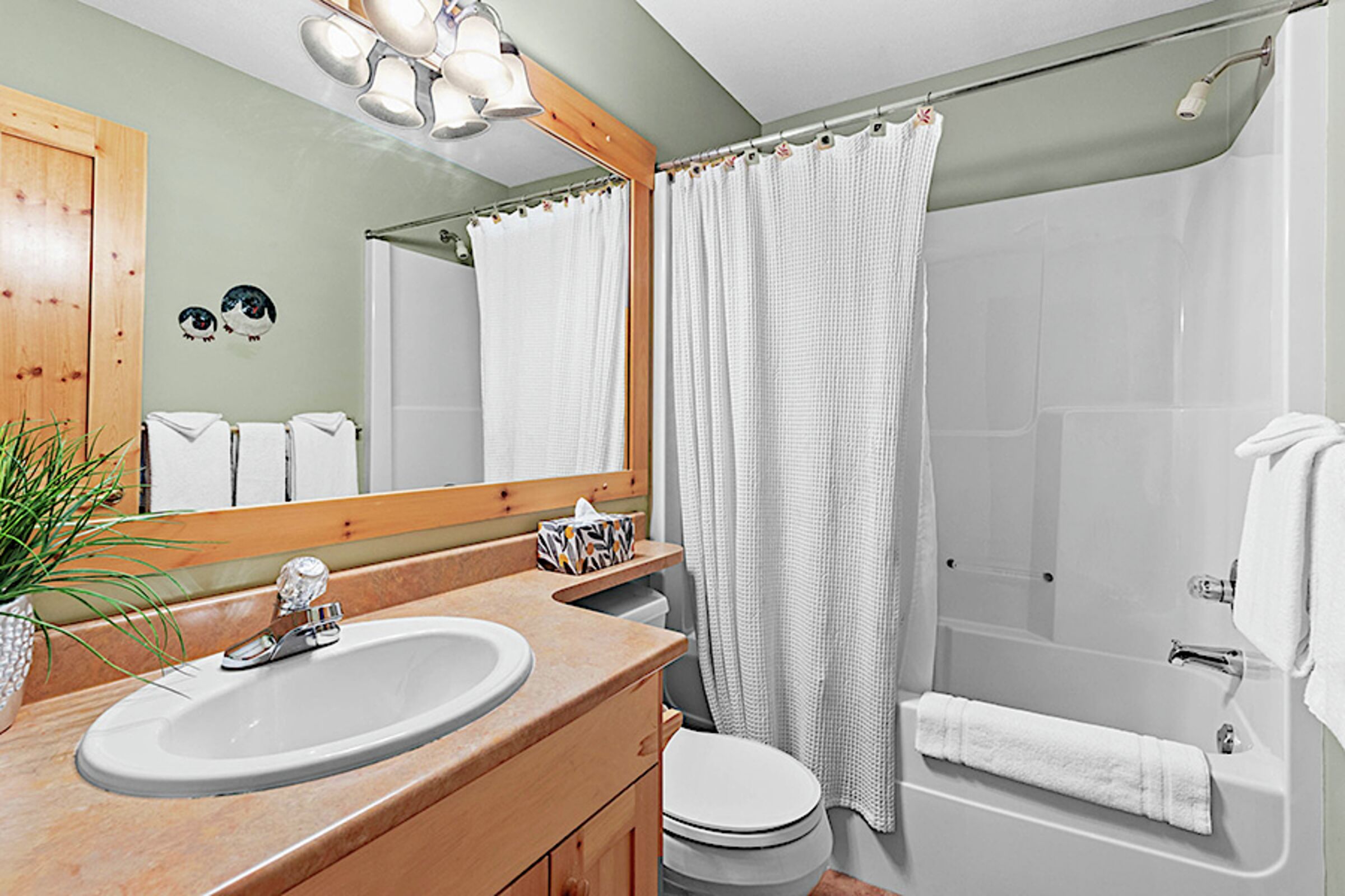 #14 - Master Ensuite Bathroom