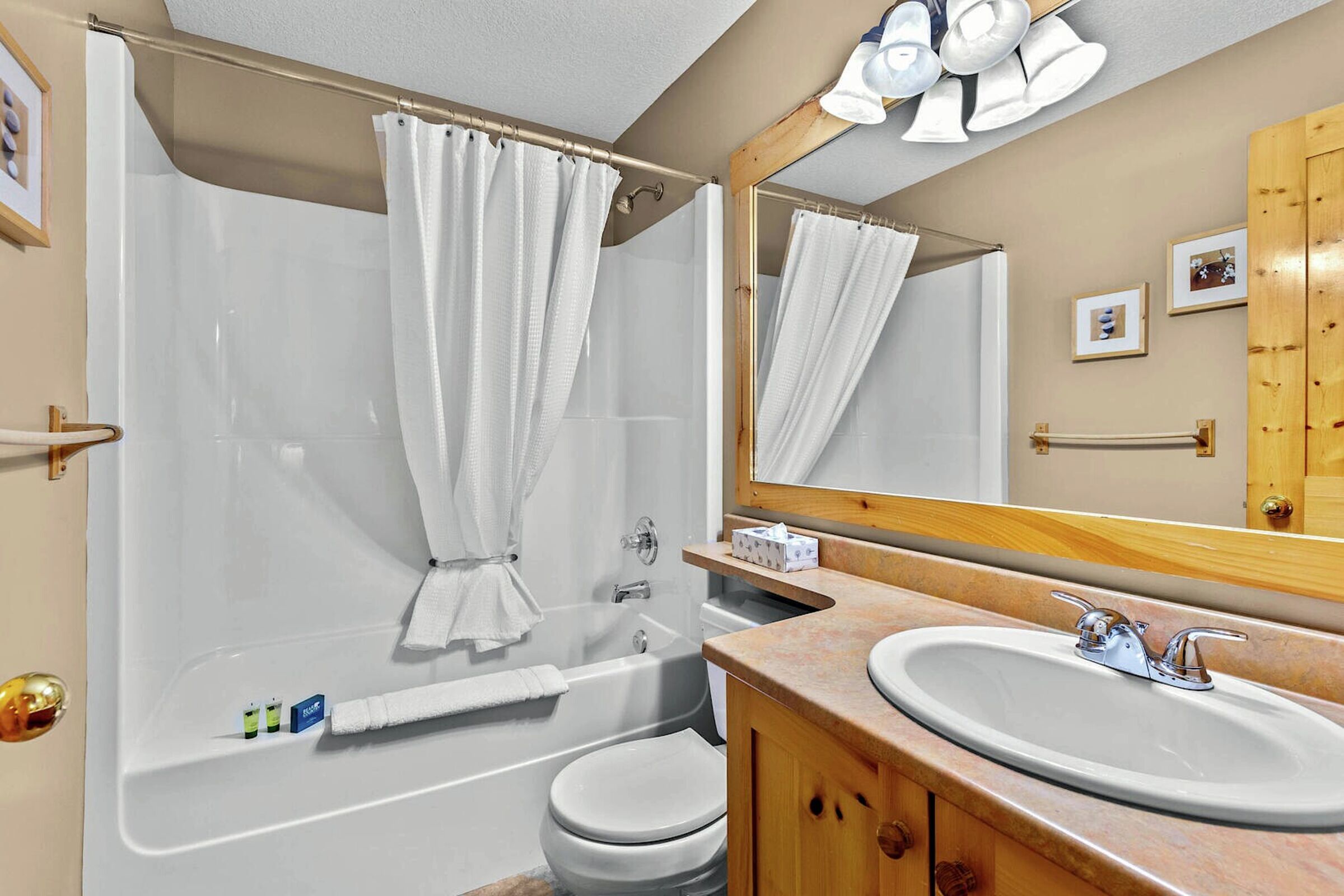 #51 - Master Ensuite Bathroom