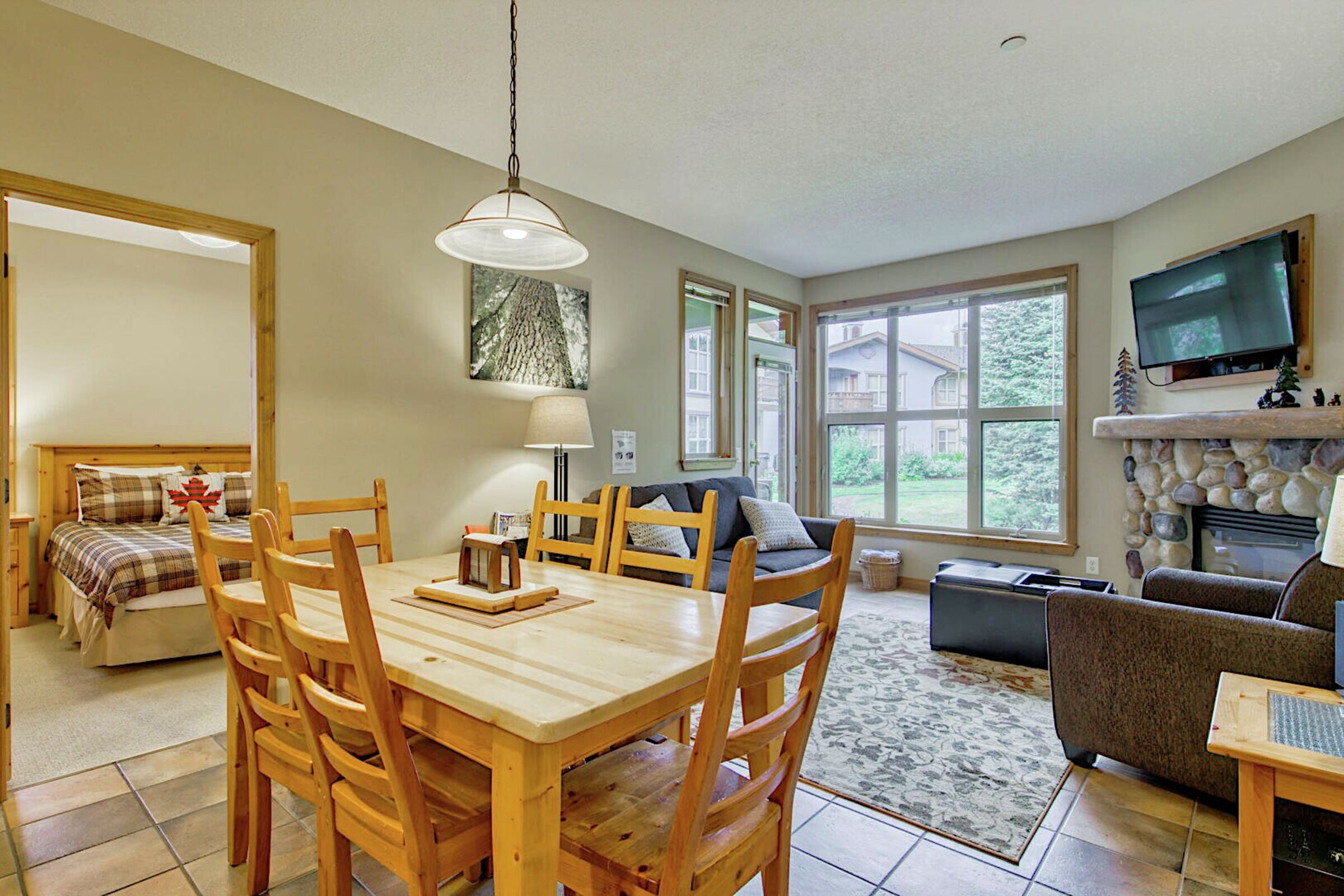 #65 - Living Room & Dining Room