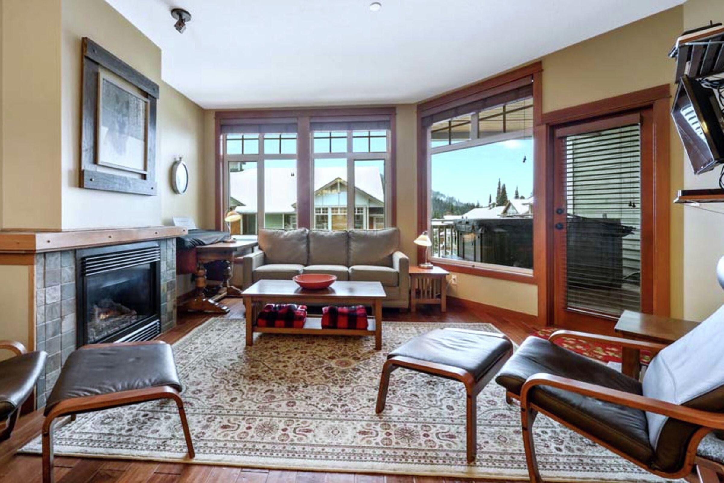 #18 - Living Room