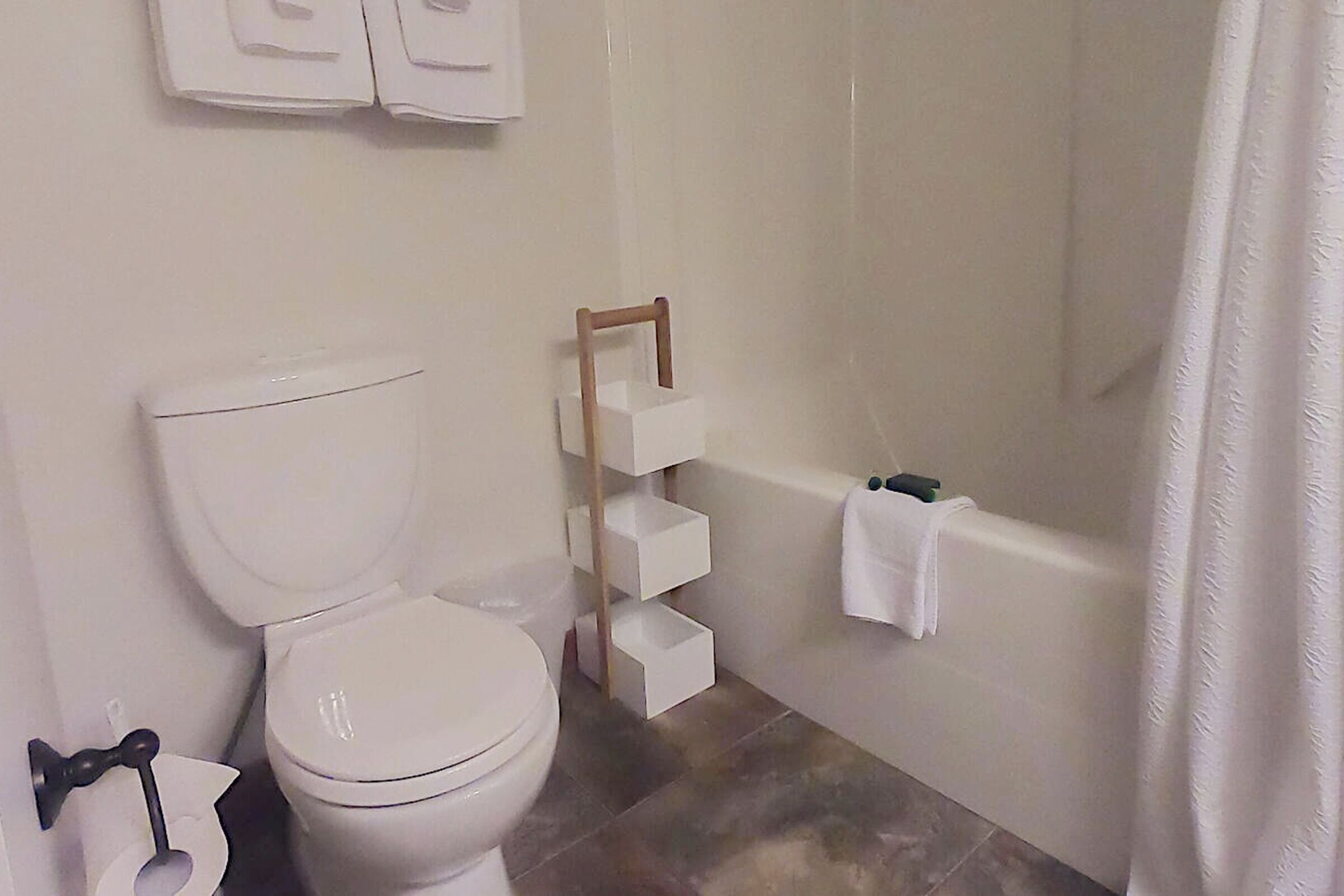 #29 - Master Ensuite Bathroom