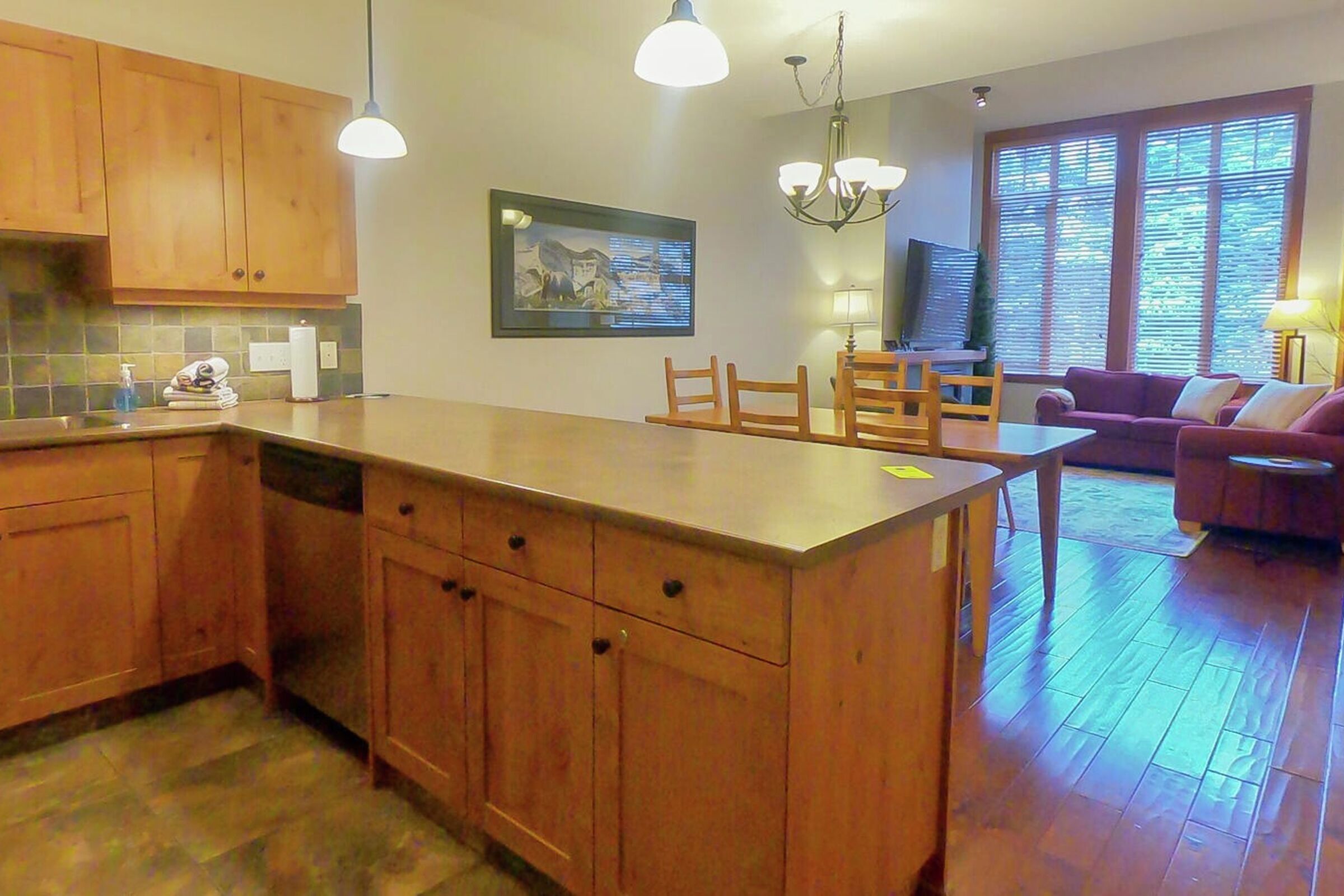 #29 - Dining Room & Kitchen