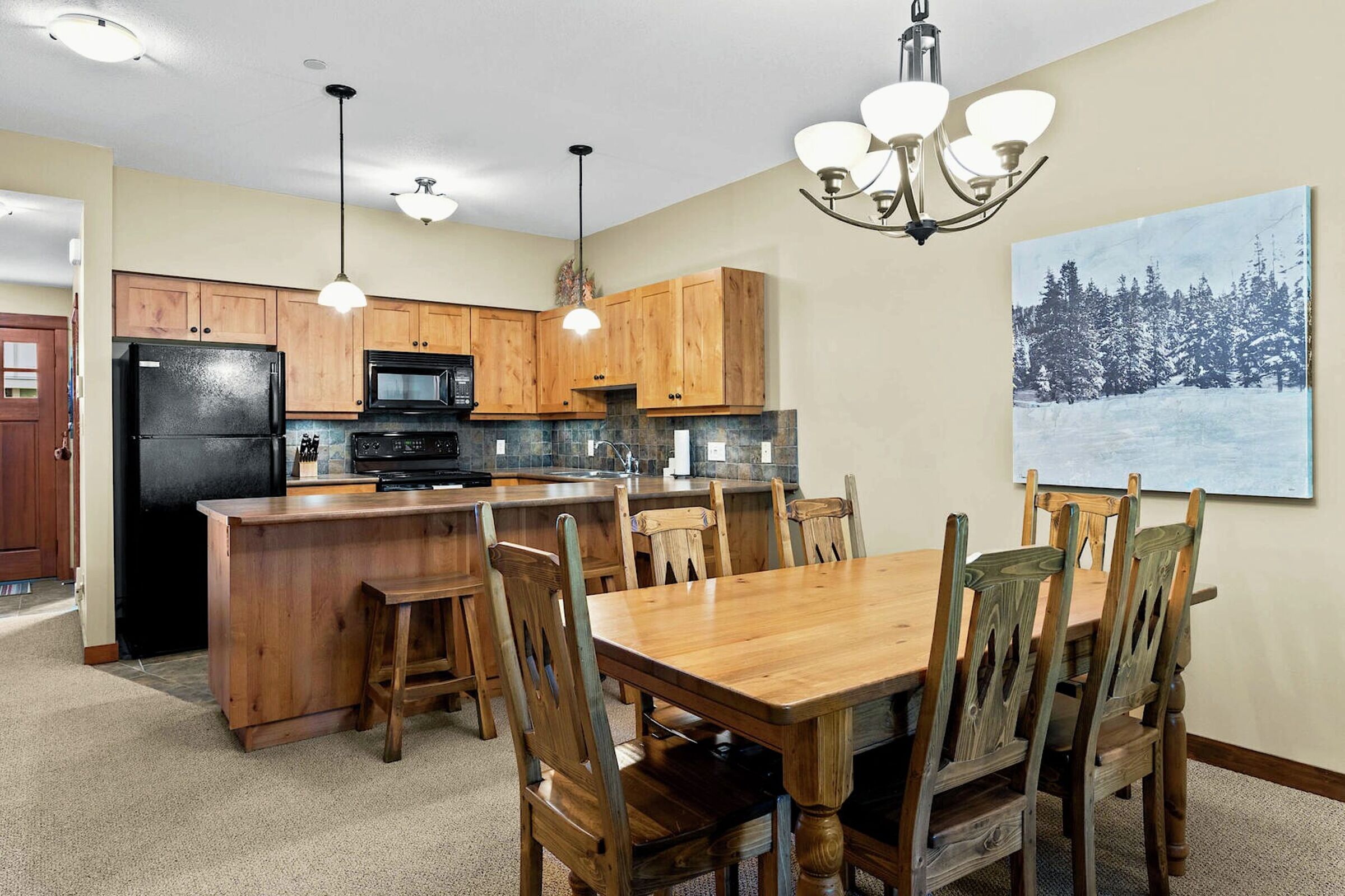 #35 - Dining Room & Kitchen
