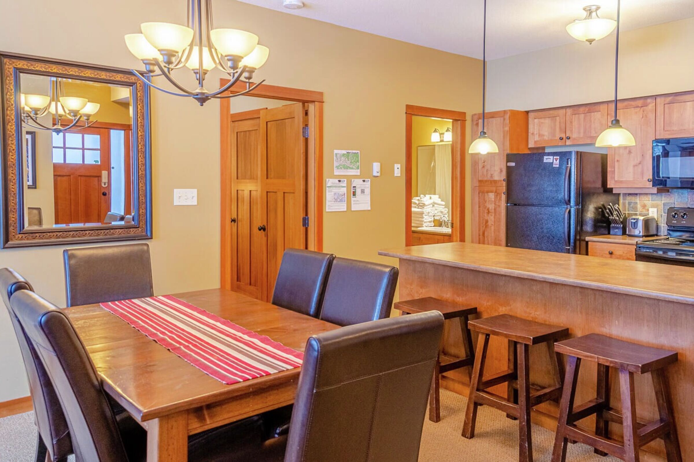 #61 - Dining Room & Kitchen