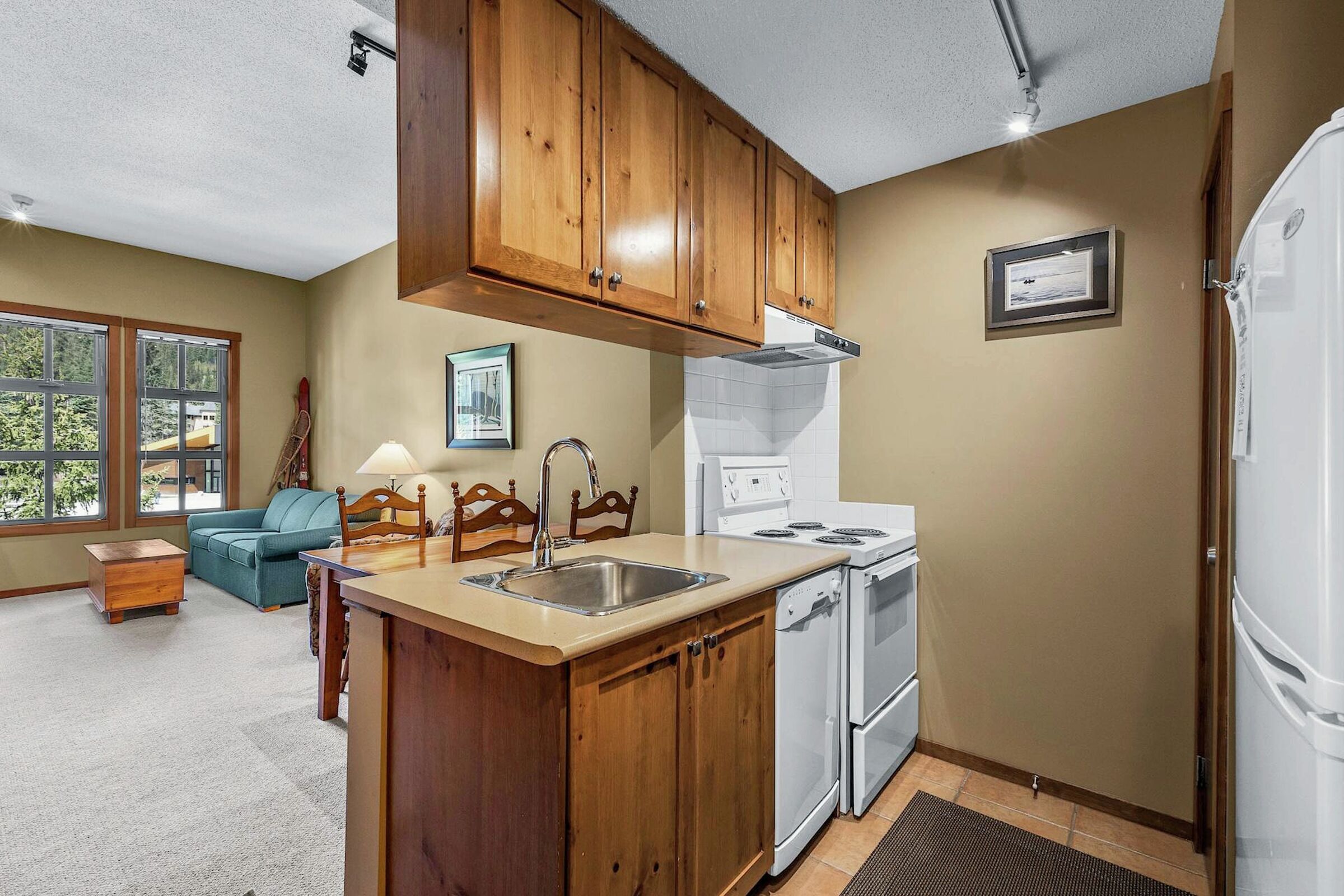 Studio Kitchen