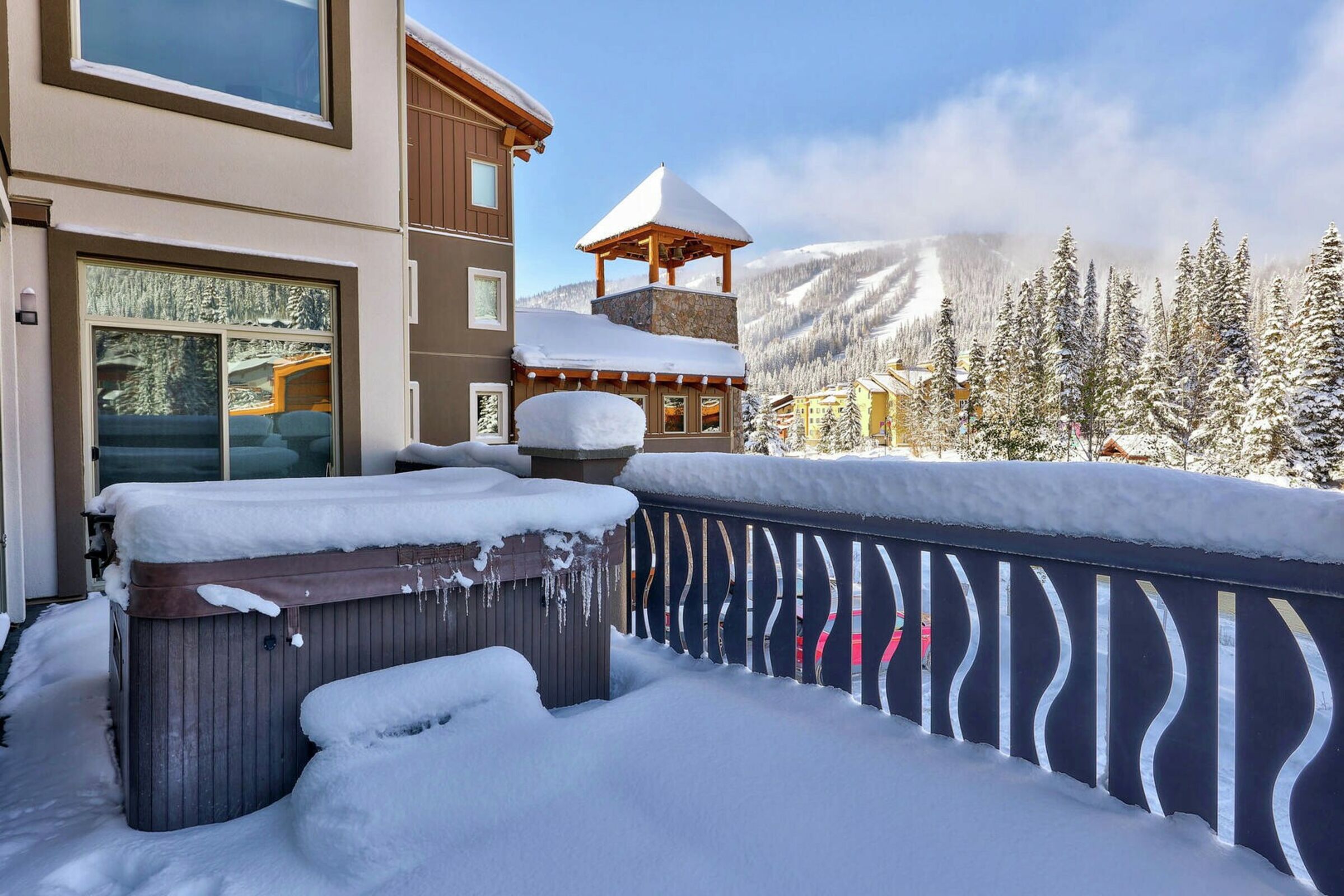 Balcony with Hot Tub
