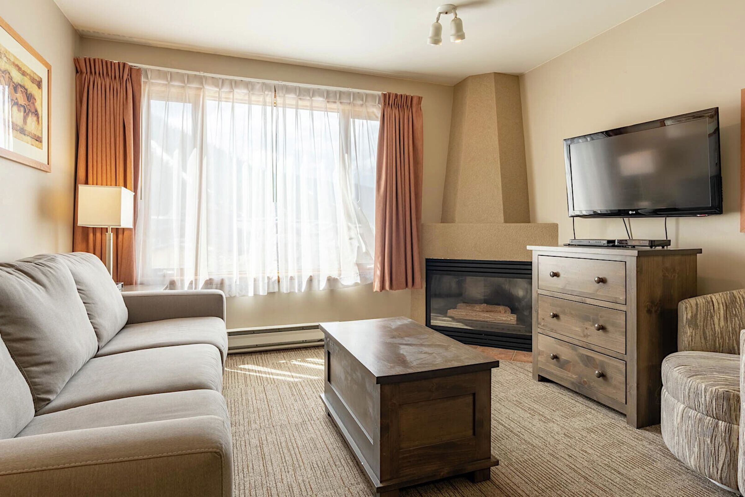 #342/344 - Living Room