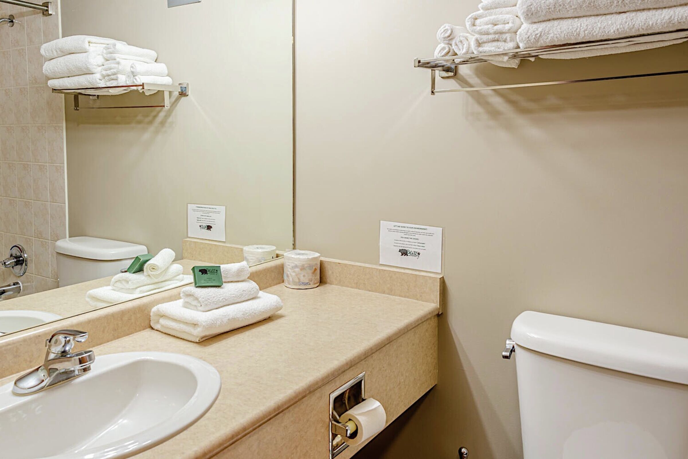 #334/336 - Bathroom