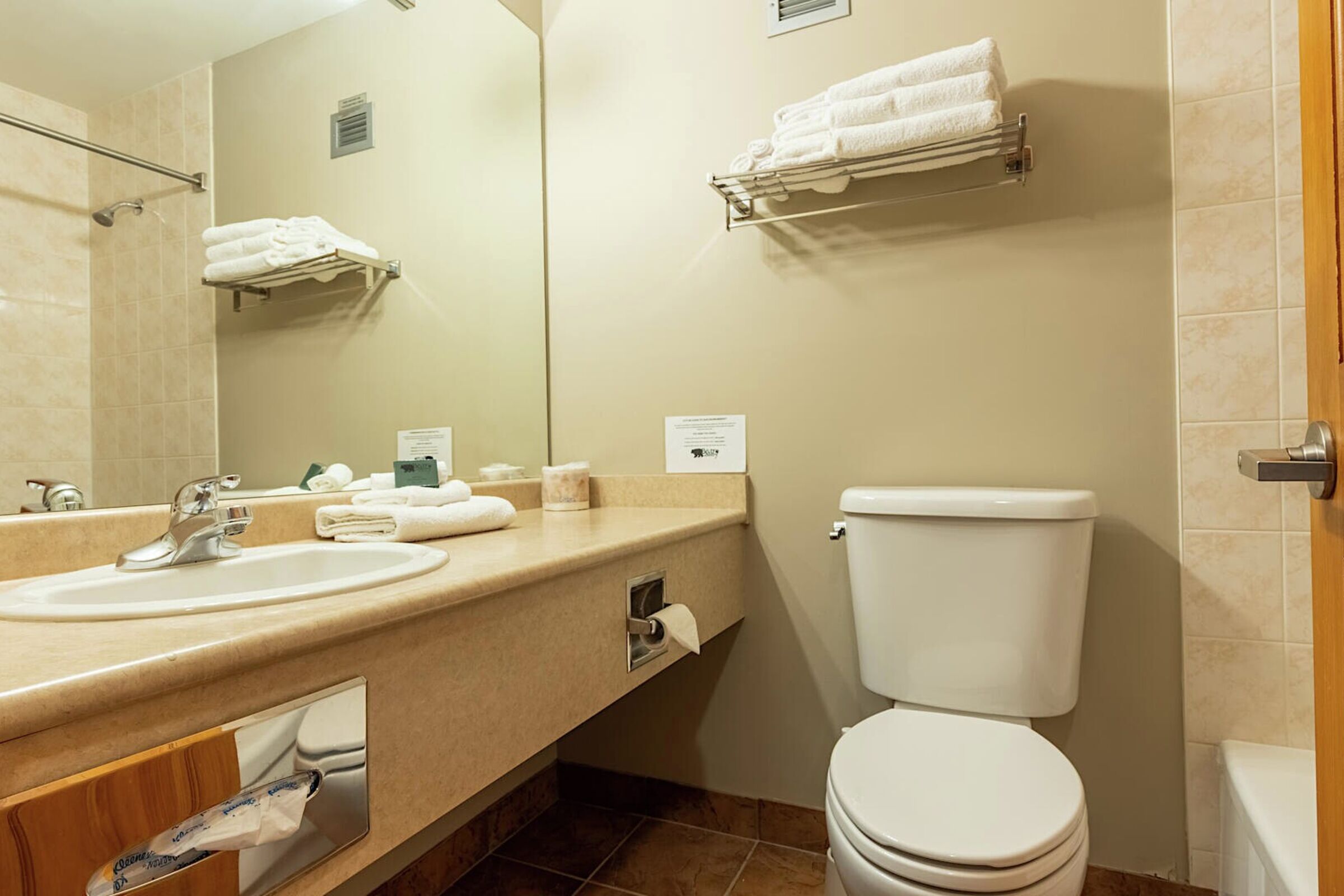 #156/158 - Bathroom