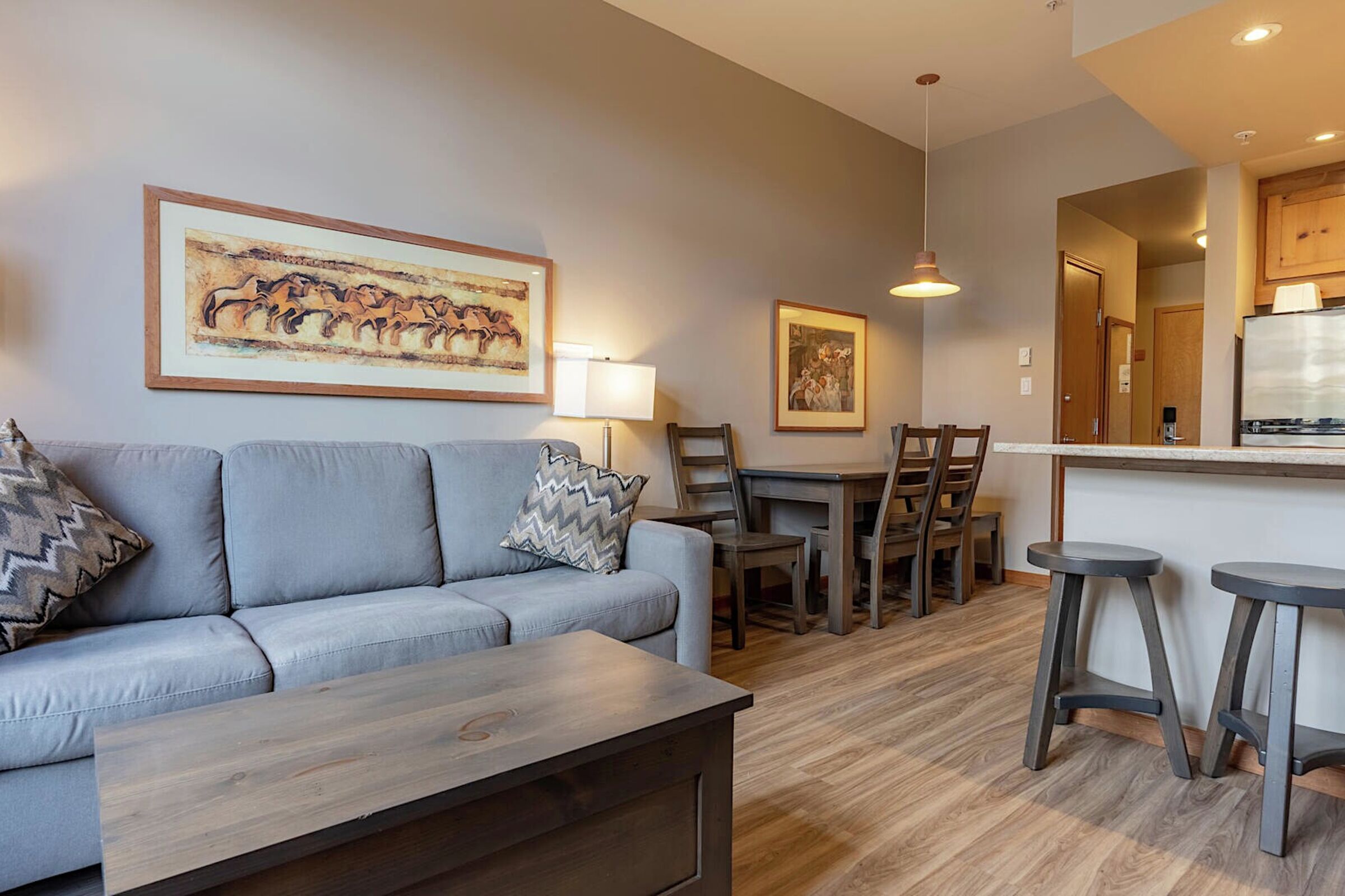 #156/158 - Dining Room