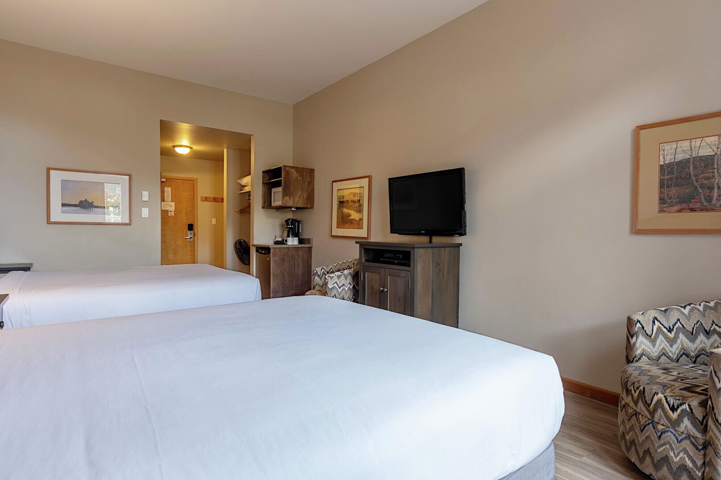 #156/158 - Bedroom