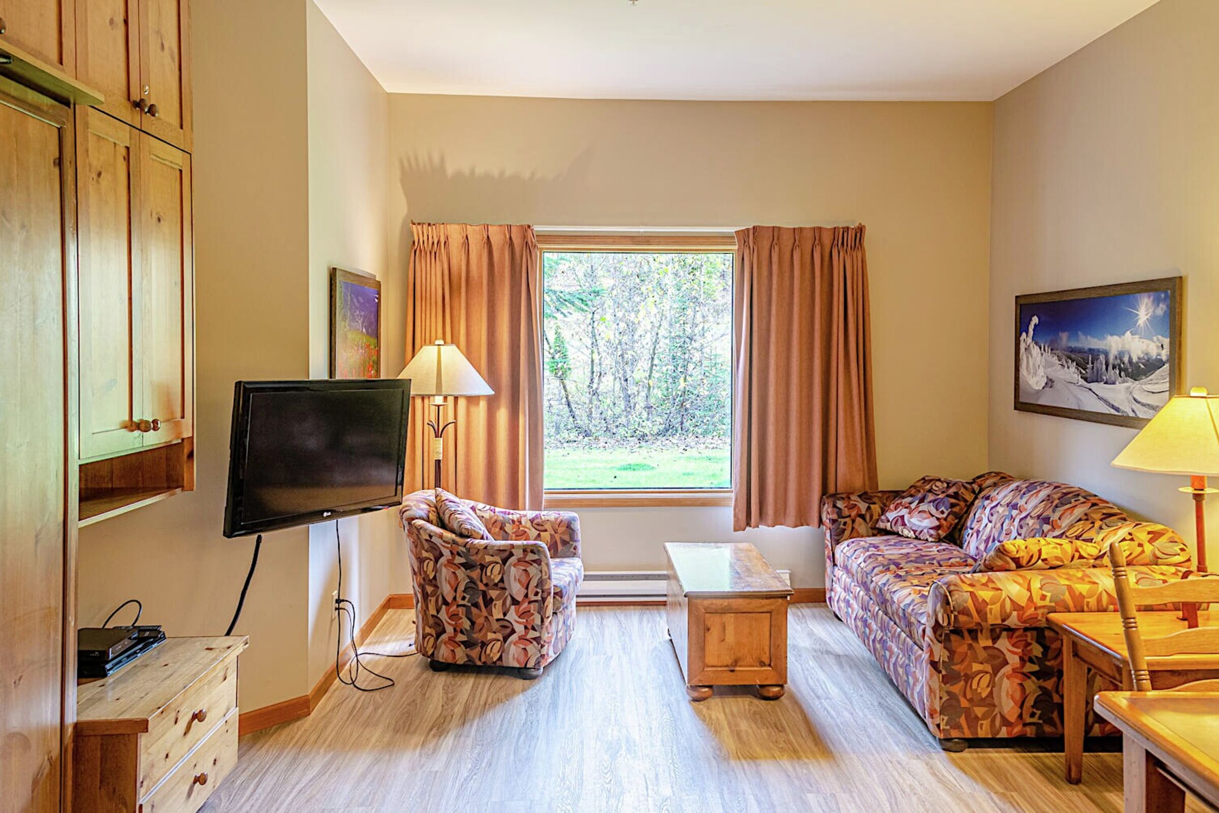#103 - Studio Living Area